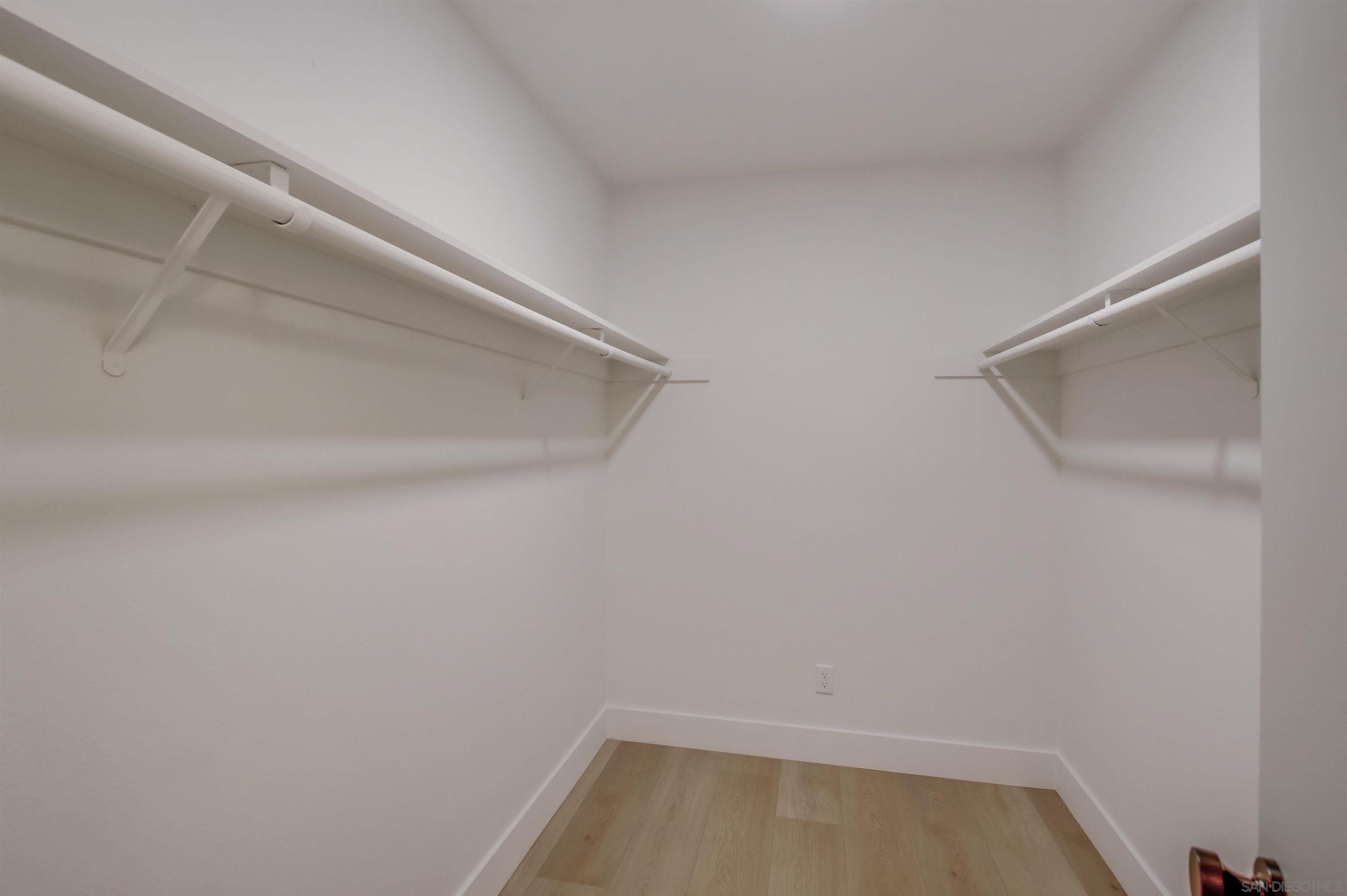 Detail Gallery Image 34 of 58 For 13856  Paseo Cardiel, San Diego,  CA 92129 - 4 Beds | 2/1 Baths