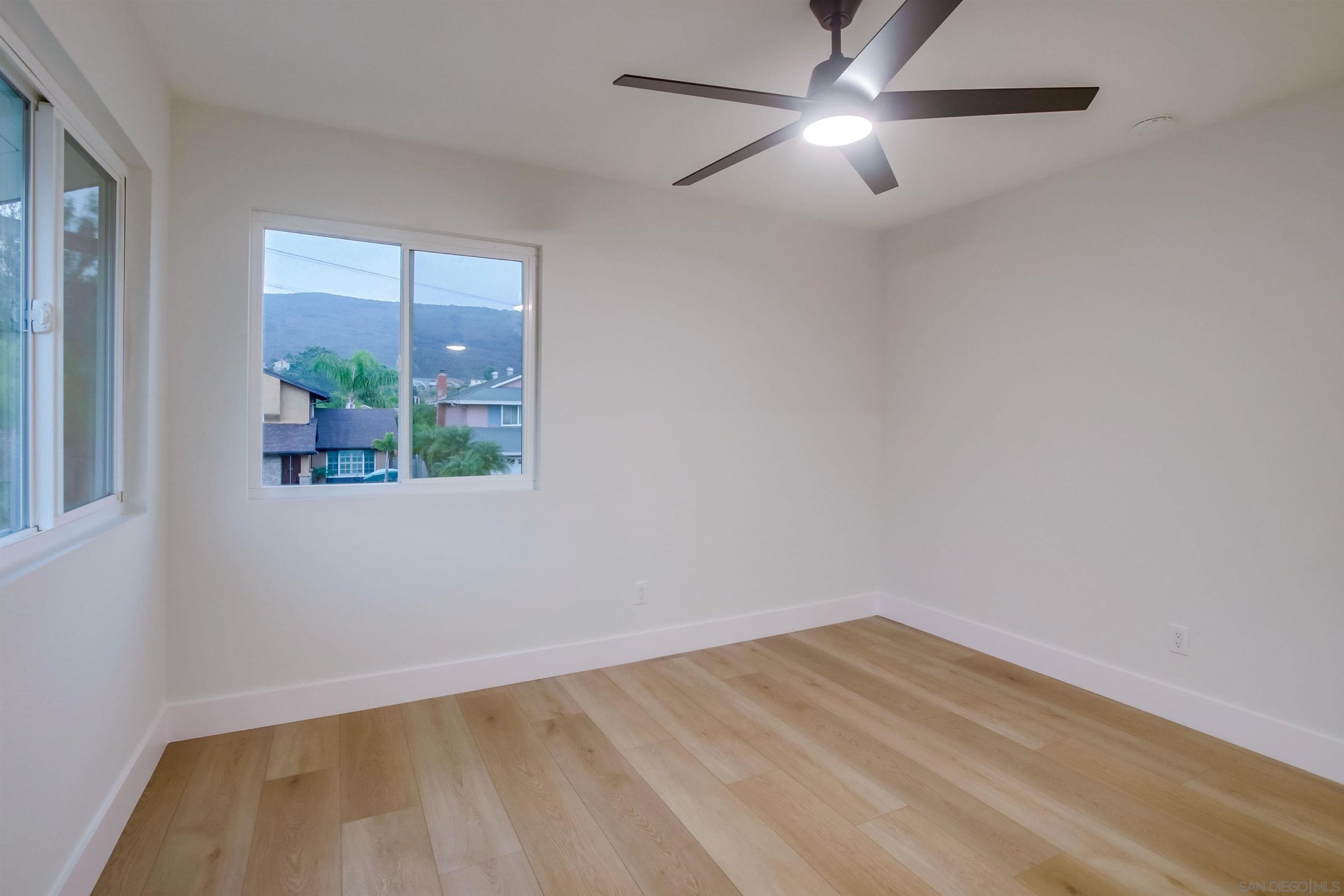 Detail Gallery Image 36 of 58 For 13856  Paseo Cardiel, San Diego,  CA 92129 - 4 Beds | 2/1 Baths