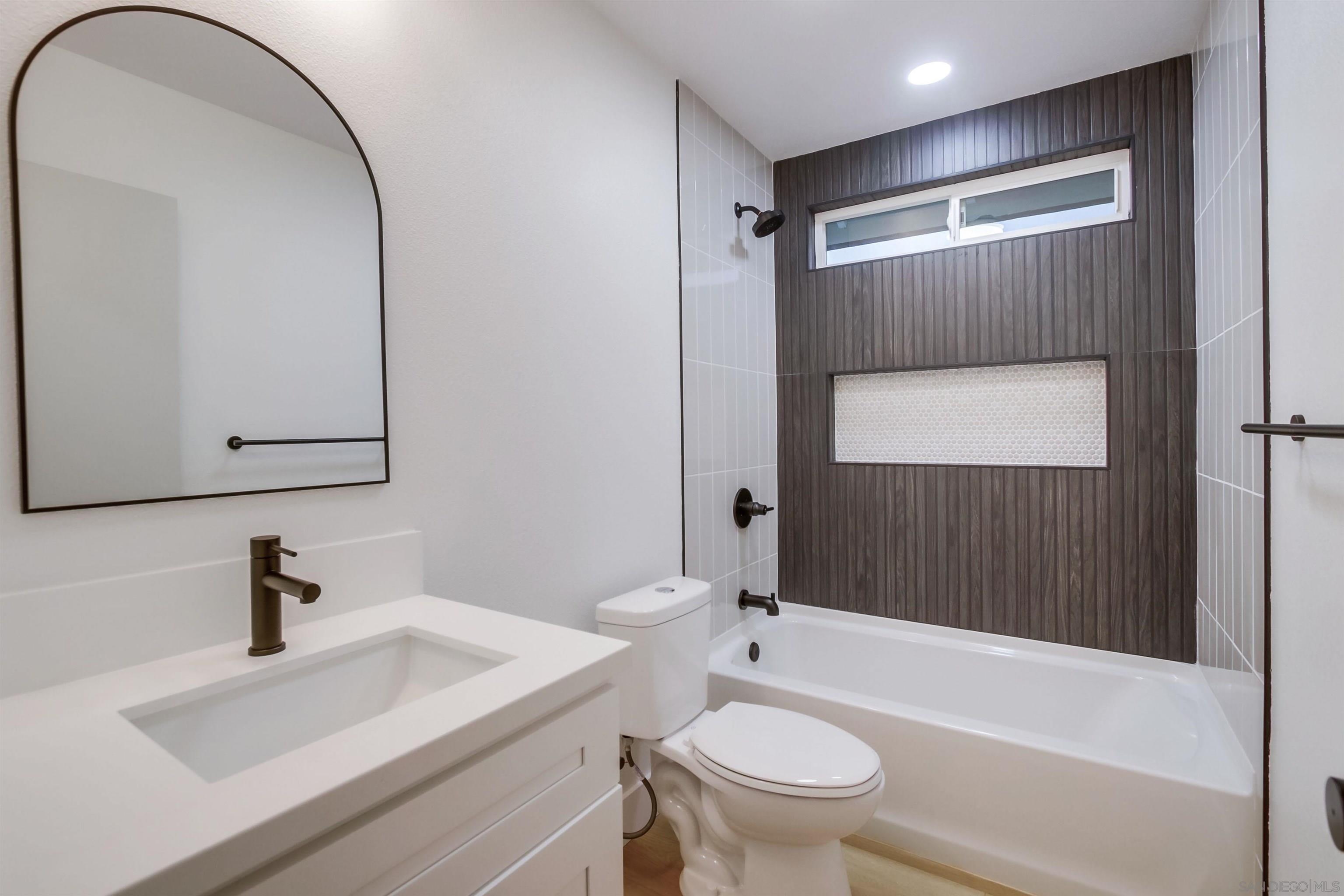 Detail Gallery Image 45 of 58 For 13856  Paseo Cardiel, San Diego,  CA 92129 - 4 Beds | 2/1 Baths