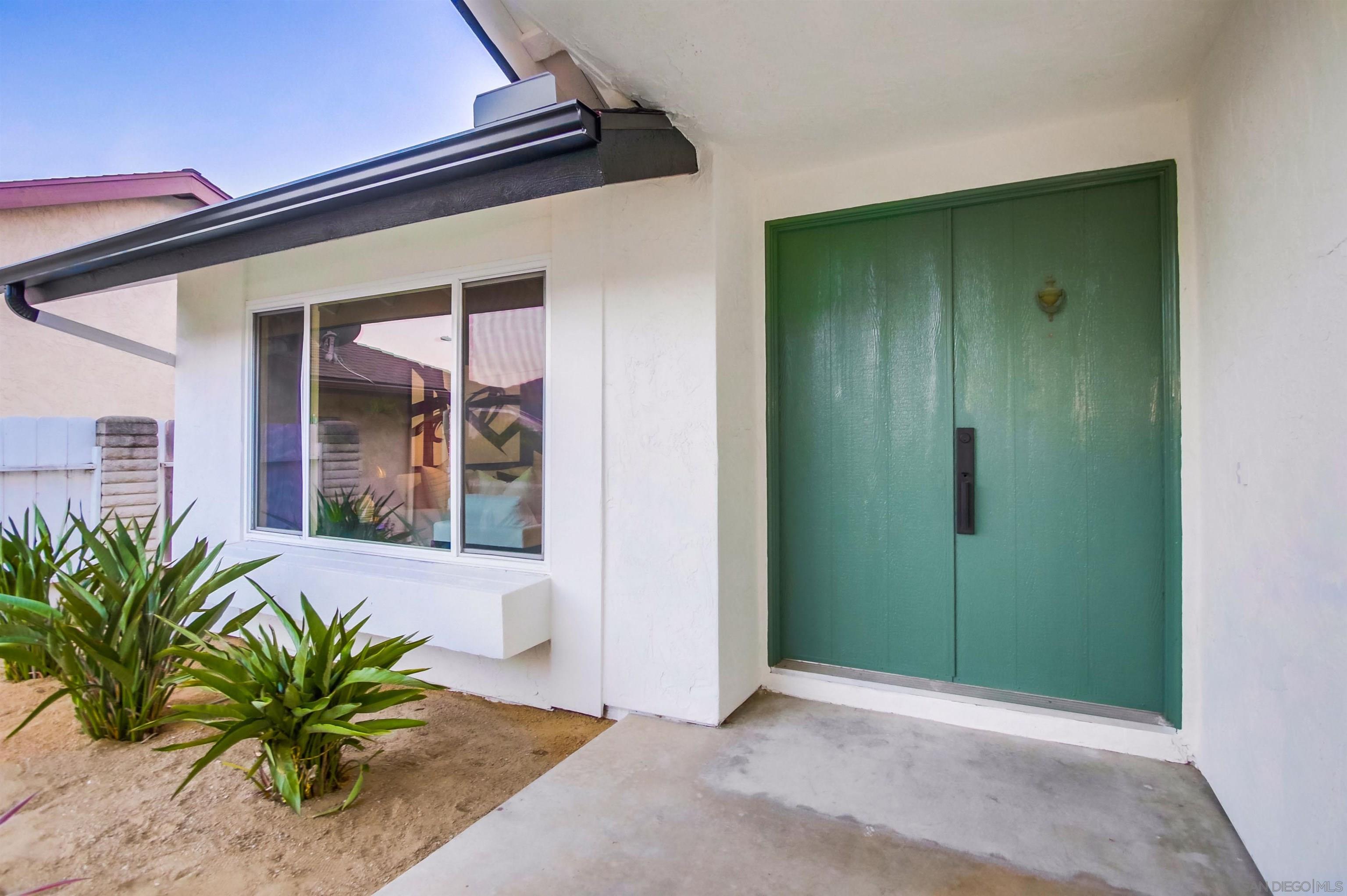 Detail Gallery Image 53 of 58 For 13856  Paseo Cardiel, San Diego,  CA 92129 - 4 Beds | 2/1 Baths