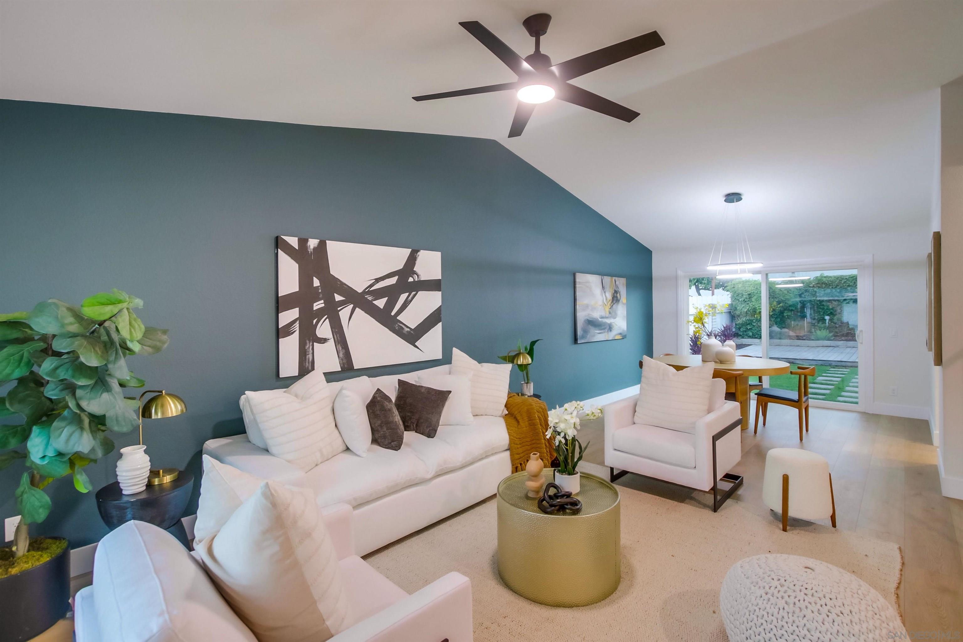 Detail Gallery Image 10 of 58 For 13856  Paseo Cardiel, San Diego,  CA 92129 - 4 Beds | 2/1 Baths