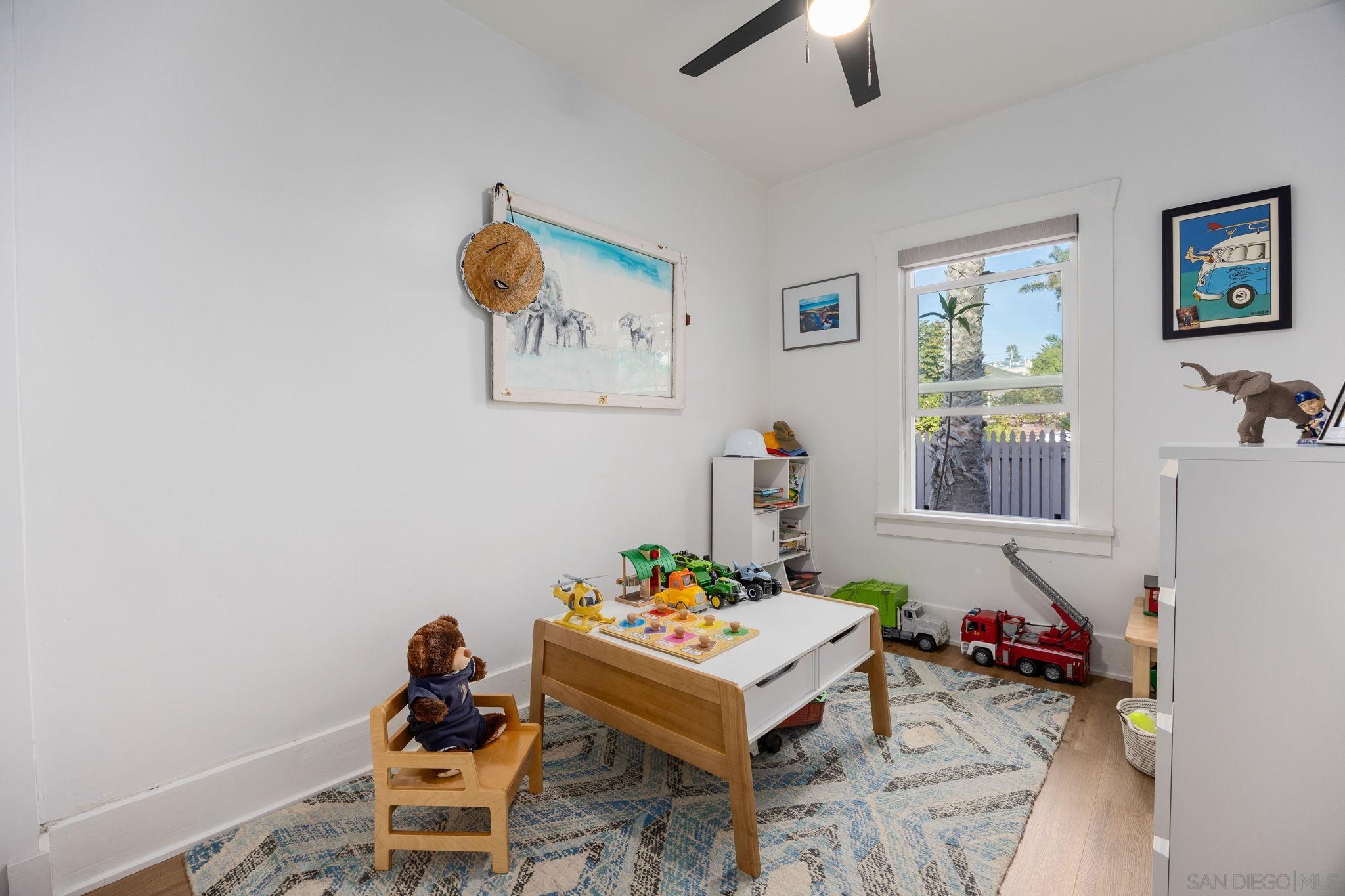 Detail Gallery Image 15 of 32 For 2386  Newport Avenue, Cardiff By The Sea,  CA 92007 - 3 Beds | 2 Baths