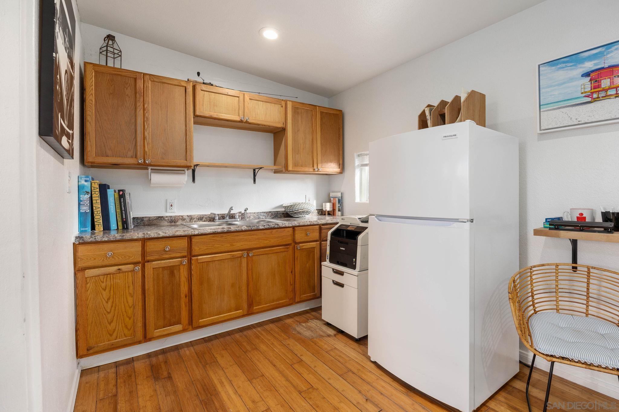 Detail Gallery Image 28 of 32 For 2386  Newport Avenue, Cardiff By The Sea,  CA 92007 - 3 Beds | 2 Baths