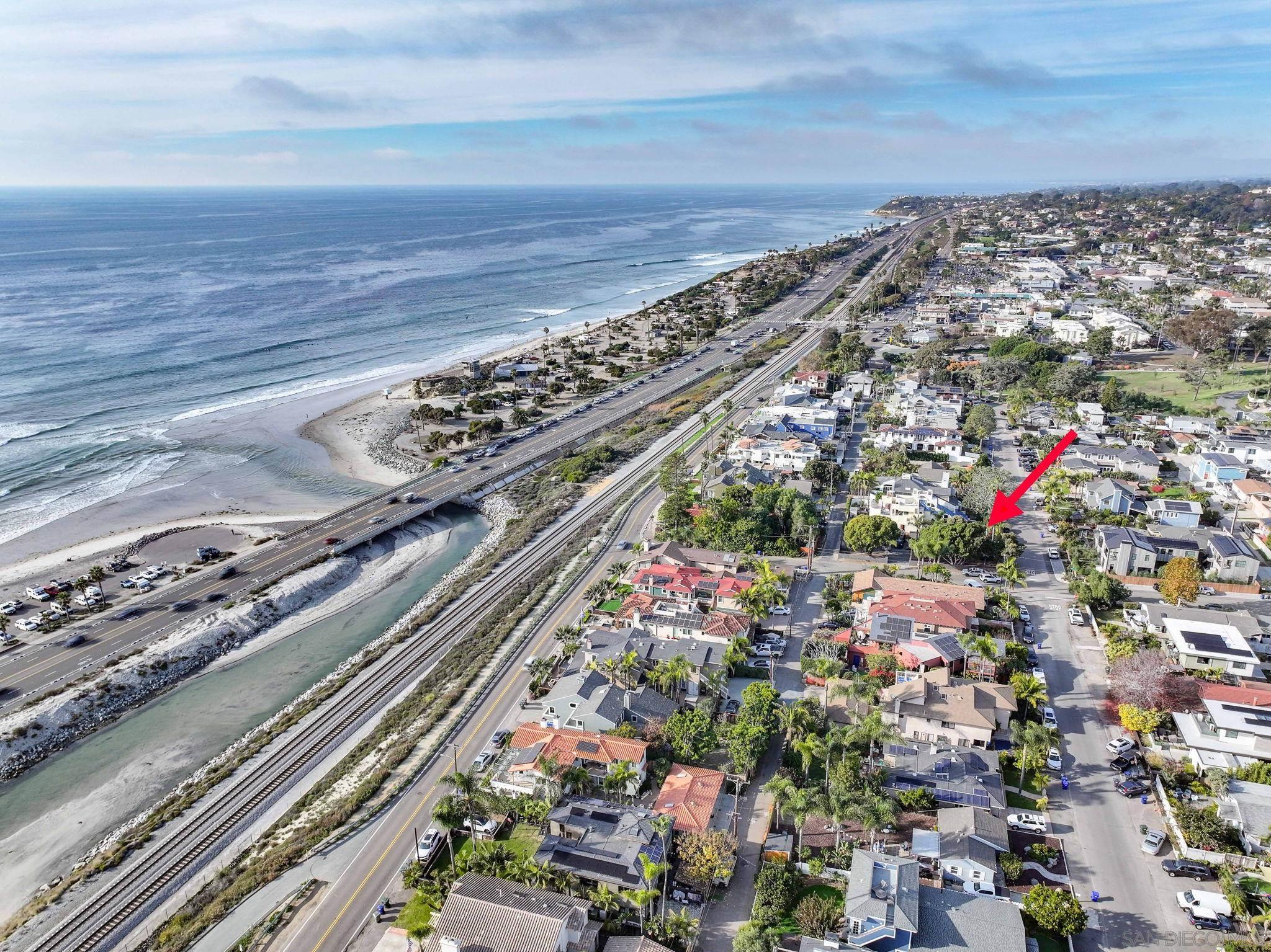 Detail Gallery Image 7 of 32 For 2386  Newport Avenue, Cardiff By The Sea,  CA 92007 - 3 Beds | 2 Baths