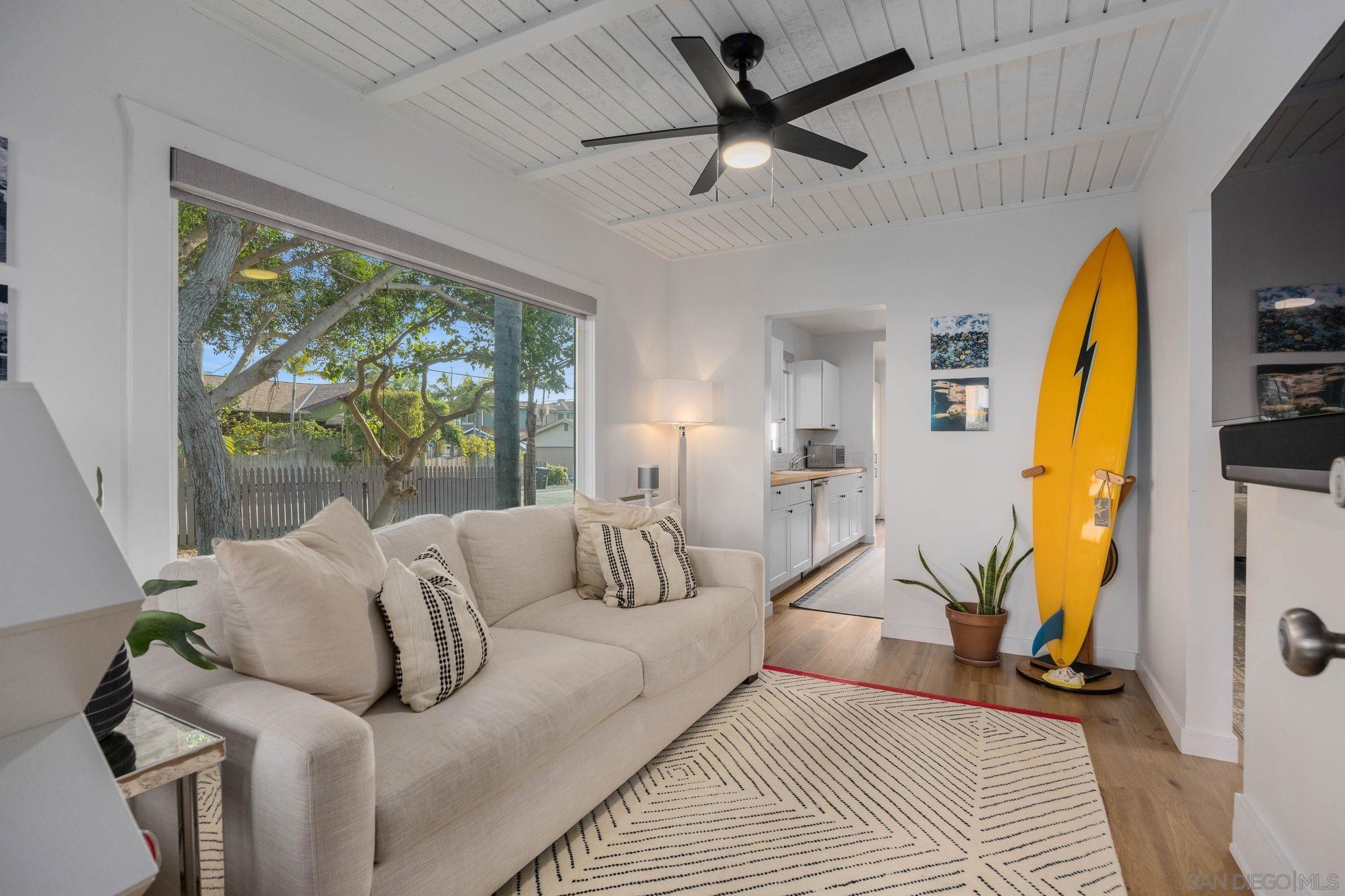 Detail Gallery Image 10 of 32 For 2386  Newport Avenue, Cardiff By The Sea,  CA 92007 - 3 Beds | 2 Baths