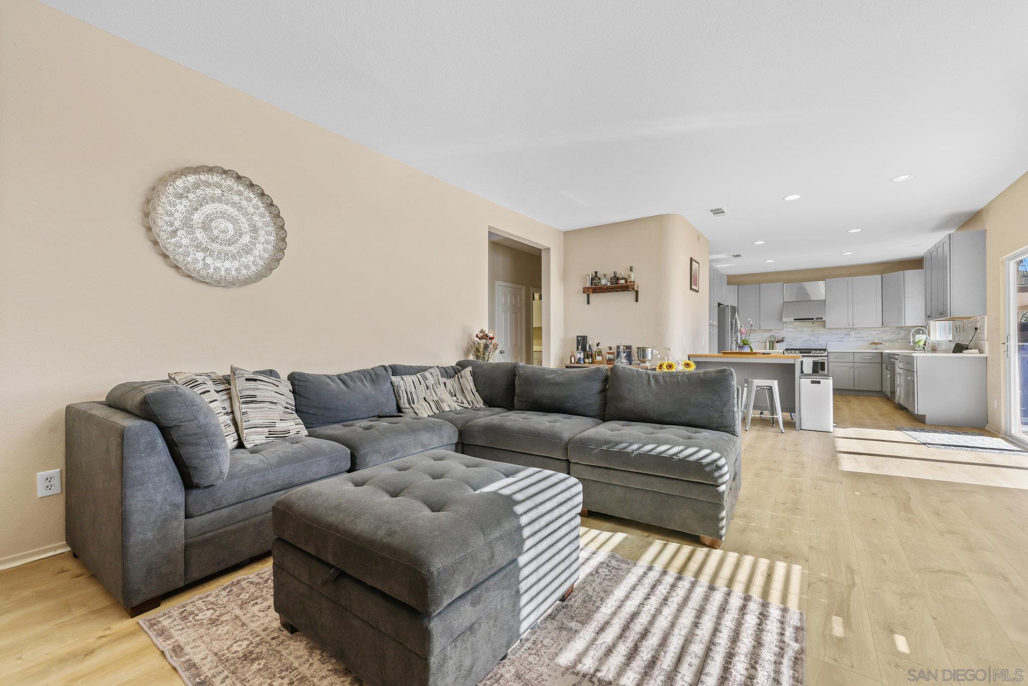 Detail Gallery Image 11 of 47 For 29737  Northshore, Menifee,  CA 92584 - 4 Beds | 2/1 Baths