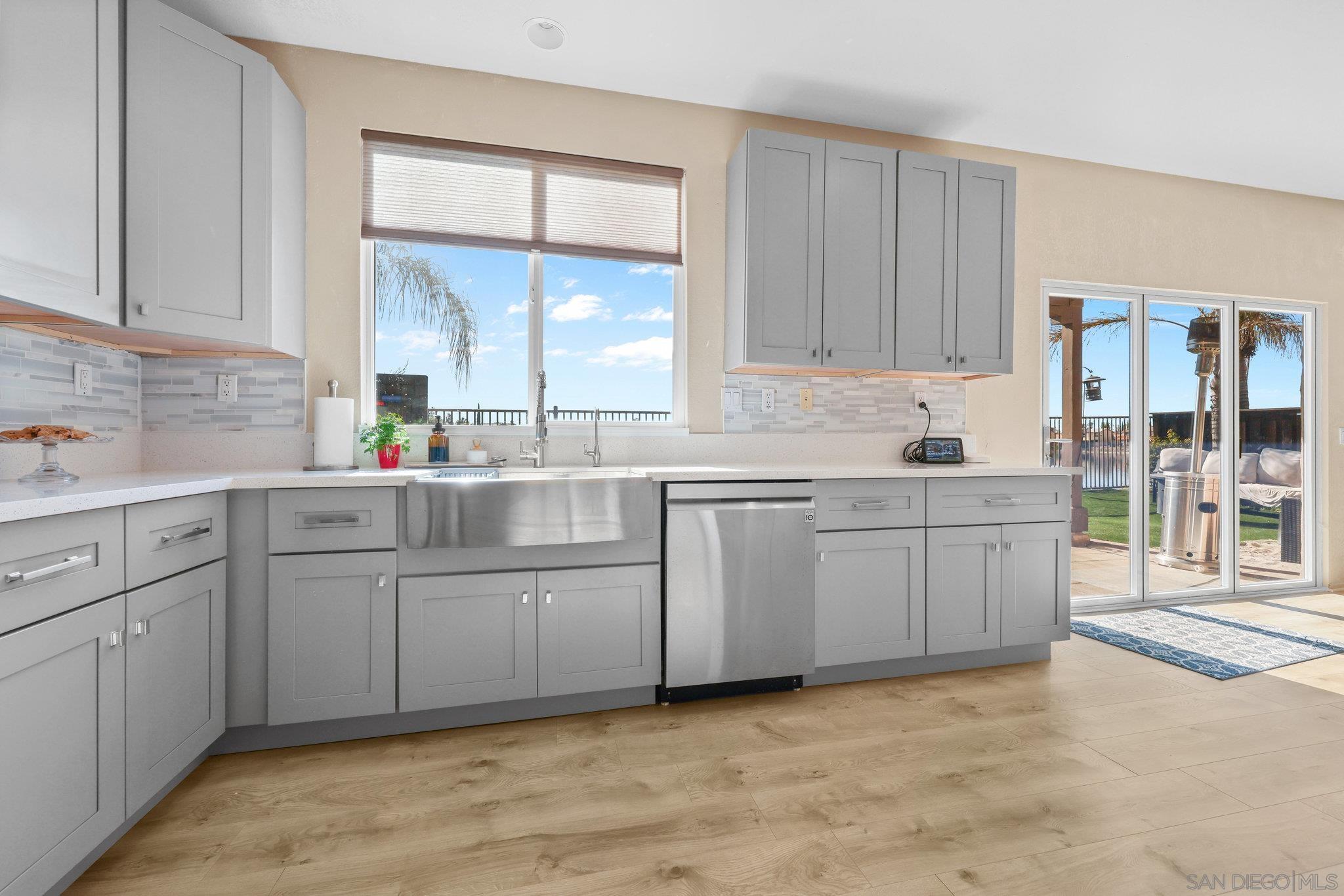 Detail Gallery Image 7 of 47 For 29737  Northshore, Menifee,  CA 92584 - 4 Beds | 2/1 Baths