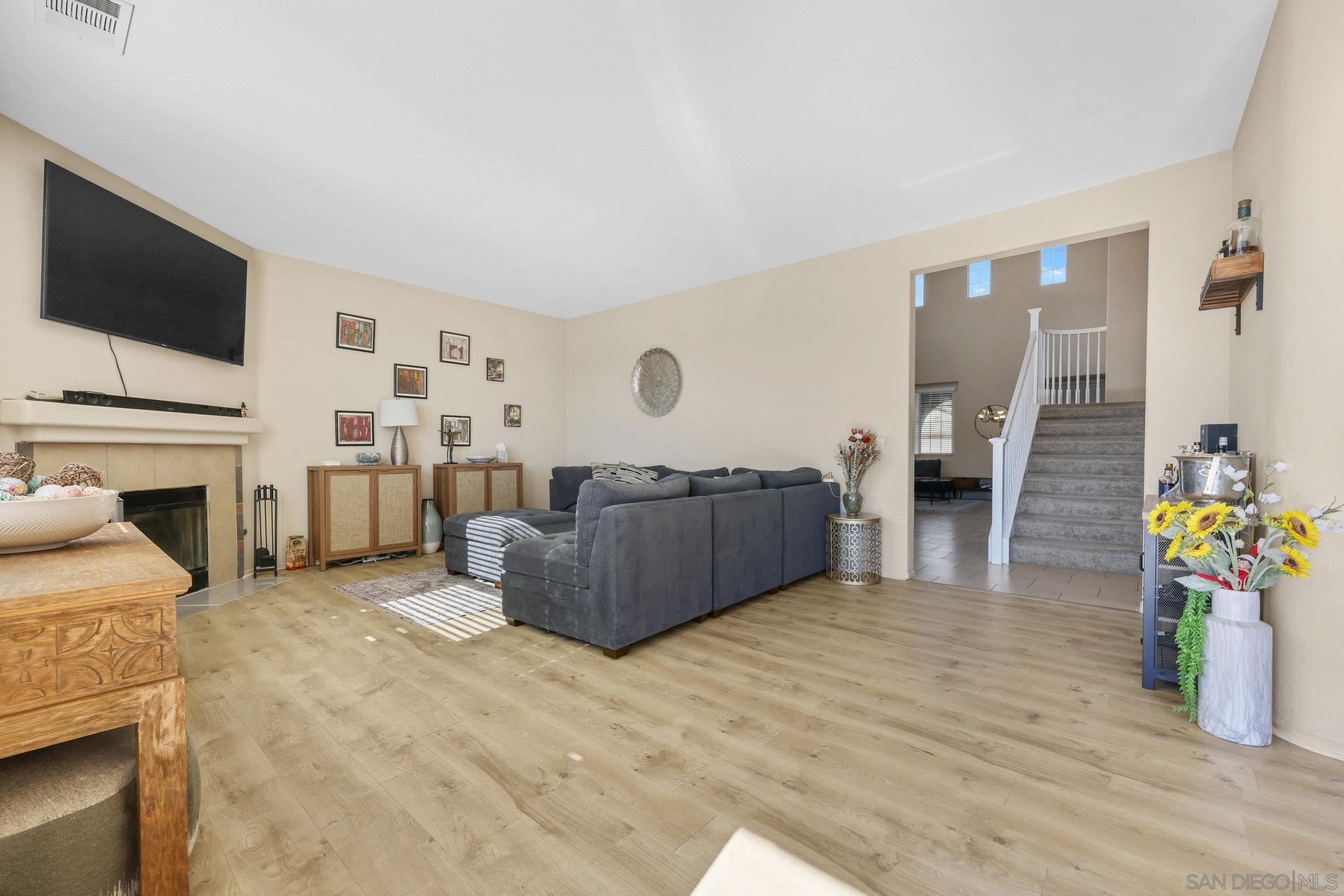 Detail Gallery Image 9 of 47 For 29737  Northshore, Menifee,  CA 92584 - 4 Beds | 2/1 Baths