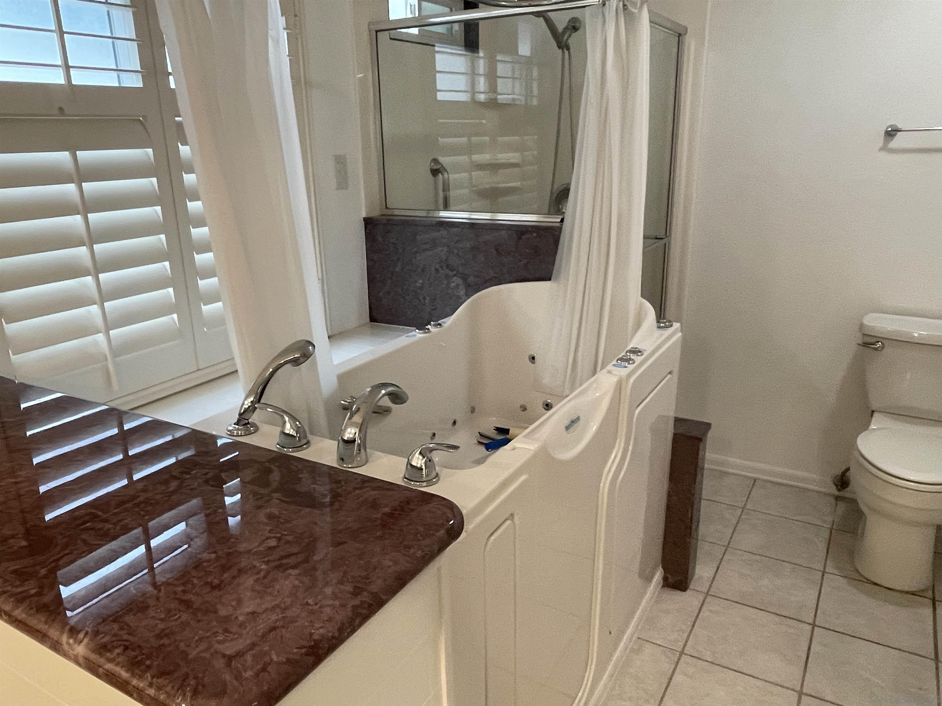 Detail Gallery Image 13 of 17 For 630  via Columbia, Vista,  CA 92081 - 2 Beds | 2 Baths