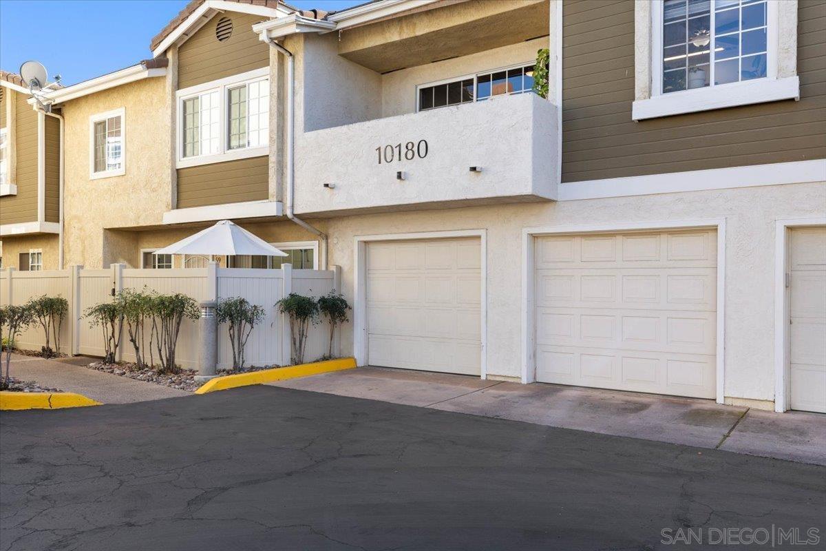 Detail Gallery Image 2 of 33 For 10180  Palm Glen Dr  #53,  Santee,  CA 92071 - 2 Beds | 2 Baths
