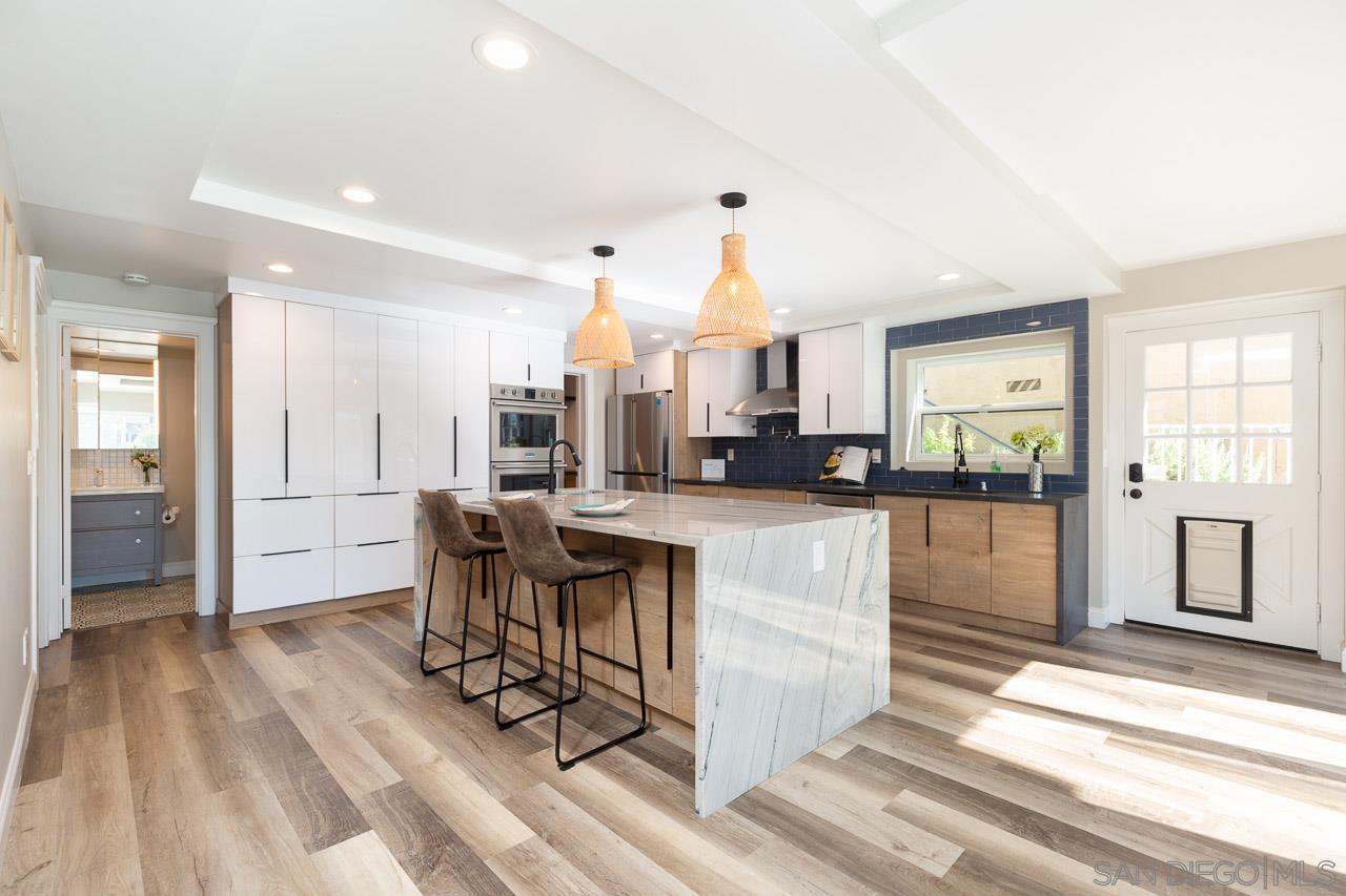 Front Image Thumbnail for SD250045520