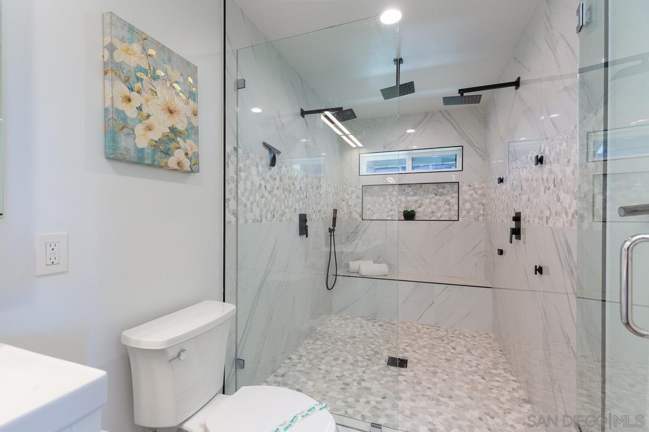 Detail Gallery Image 15 of 60 For 913  Johnson Ave, San Diego,  CA 92103 - 4 Beds | 5 Baths