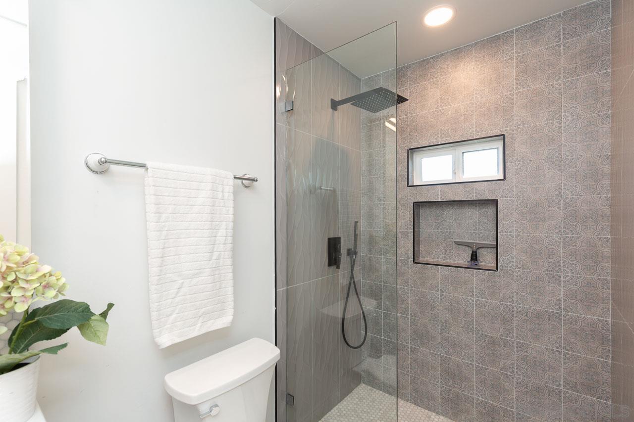 Detail Gallery Image 28 of 60 For 913  Johnson Ave, San Diego,  CA 92103 - 4 Beds | 5 Baths