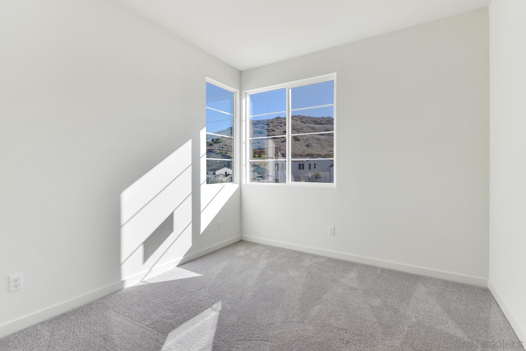 Detail Gallery Image 3 of 24 For 650  Meadowood St Lot 395, Fallbrook,  CA 92028 - 4 Beds | 3 Baths