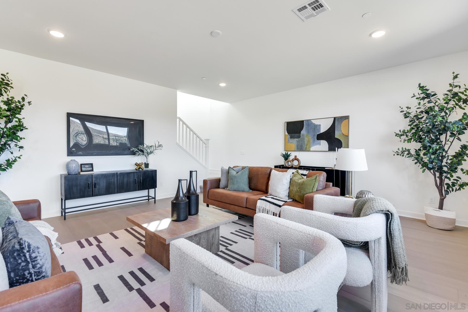 Detail Gallery Image 10 of 24 For 650  Meadowood St Lot 395, Fallbrook,  CA 92028 - 4 Beds | 3 Baths