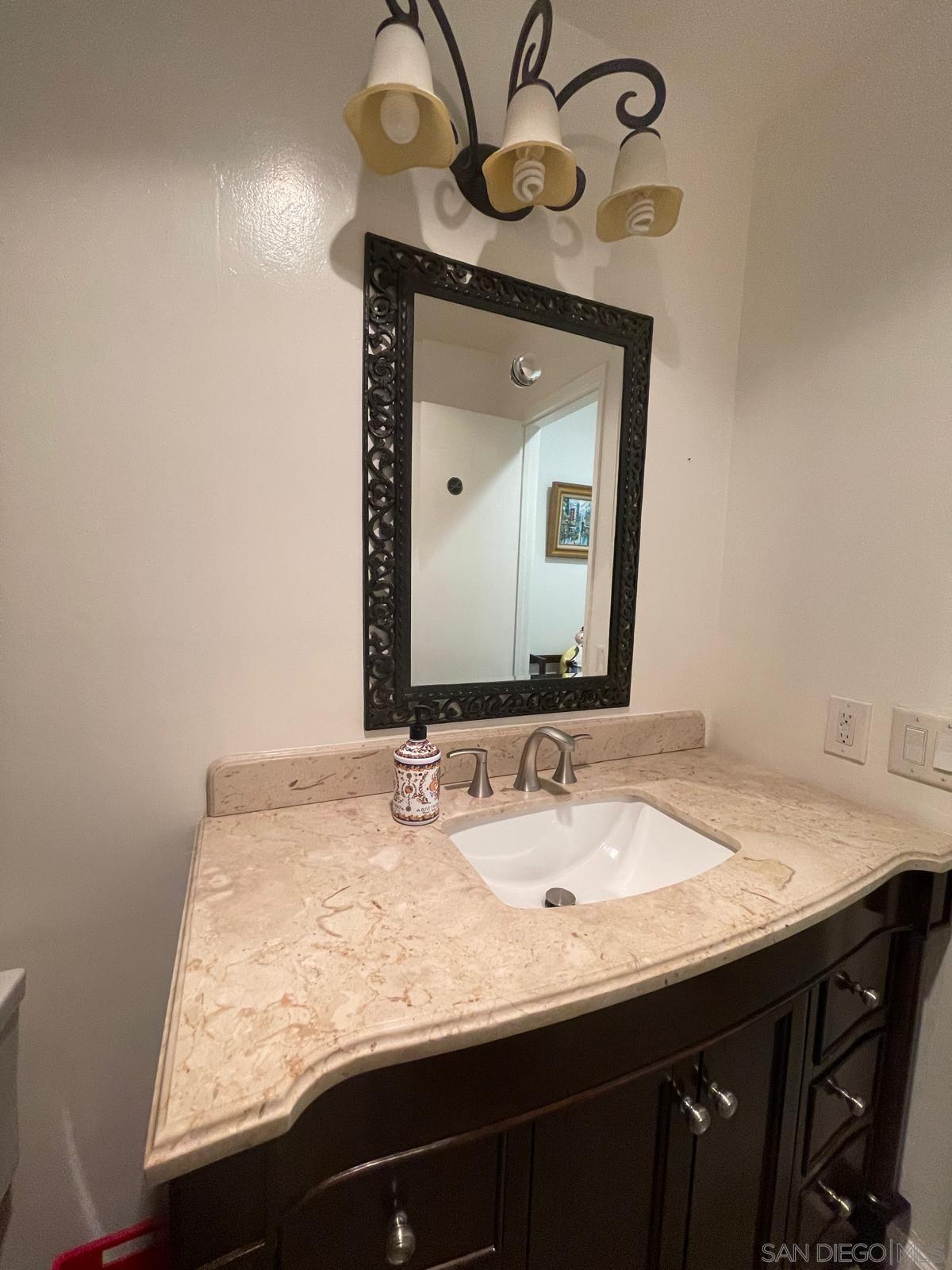 Detail Gallery Image 10 of 15 For 2510  Torrey Pines Rd  413, La Jolla,  CA 92037 - 1 Beds | 1 Baths