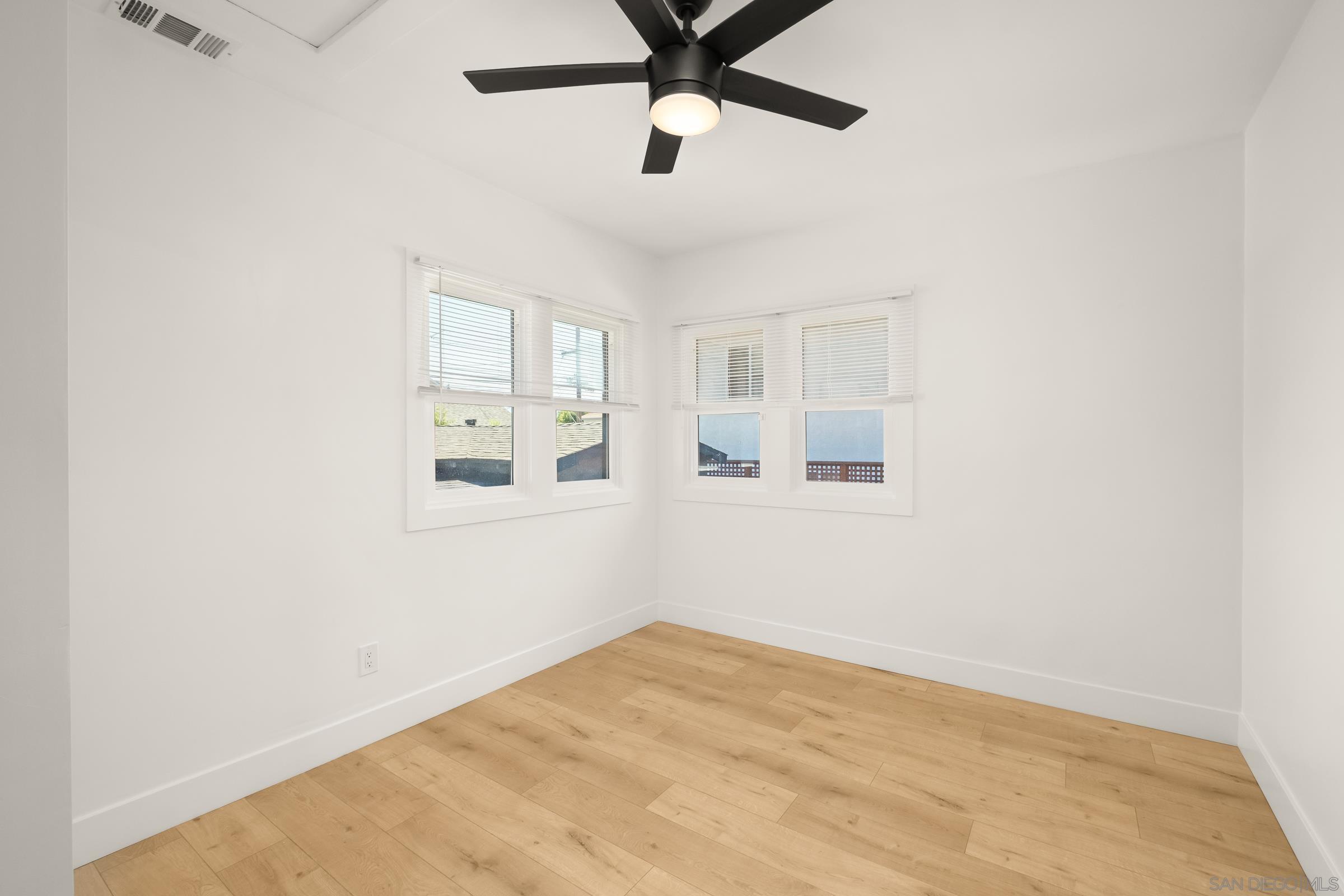 Detail Gallery Image 28 of 37 For 3365-3369  Grim Ave, San Diego,  CA 92104 - – Beds | – Baths