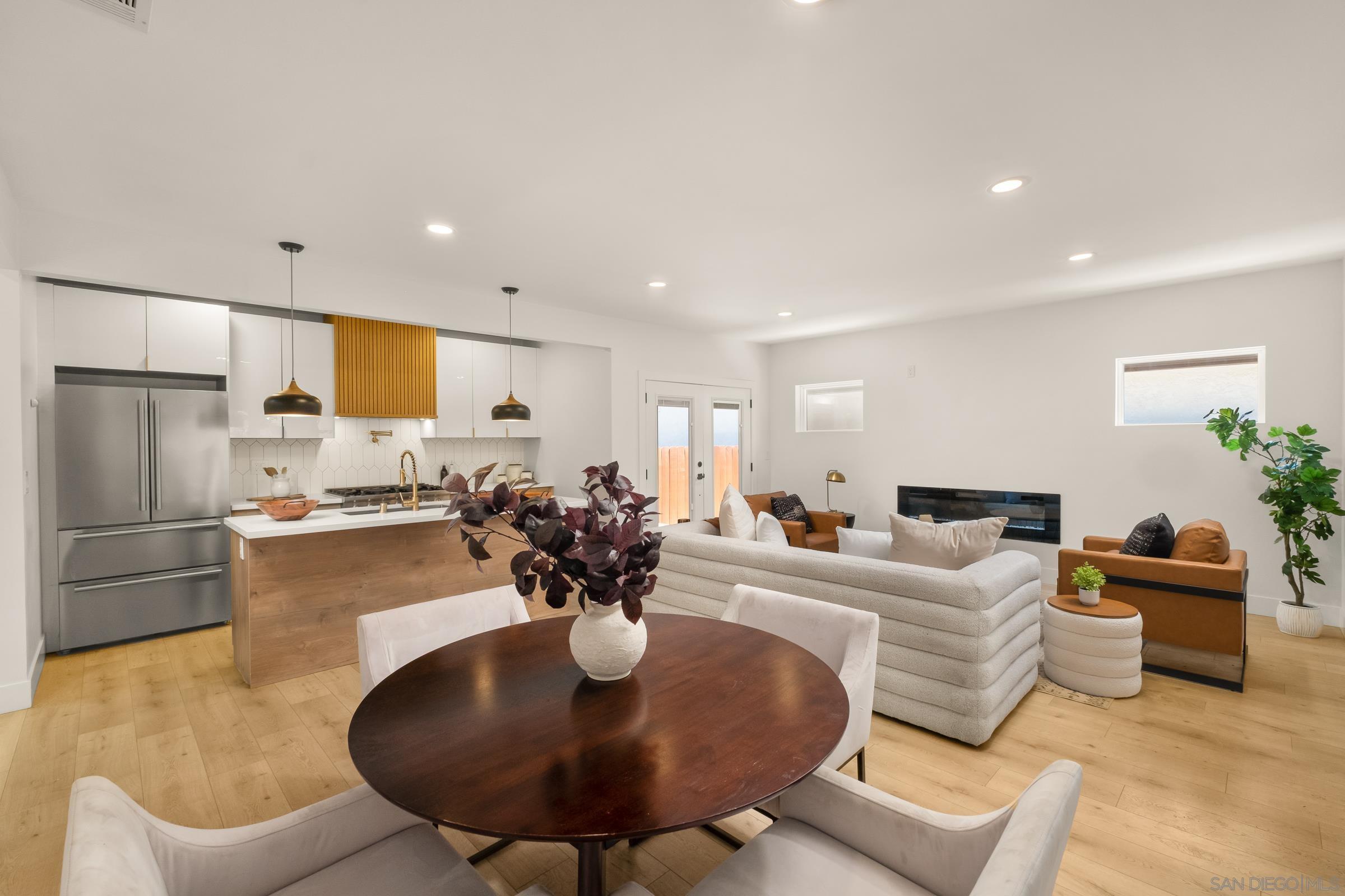 Detail Gallery Image 10 of 37 For 3365-3369  Grim Ave, San Diego,  CA 92104 - – Beds | – Baths