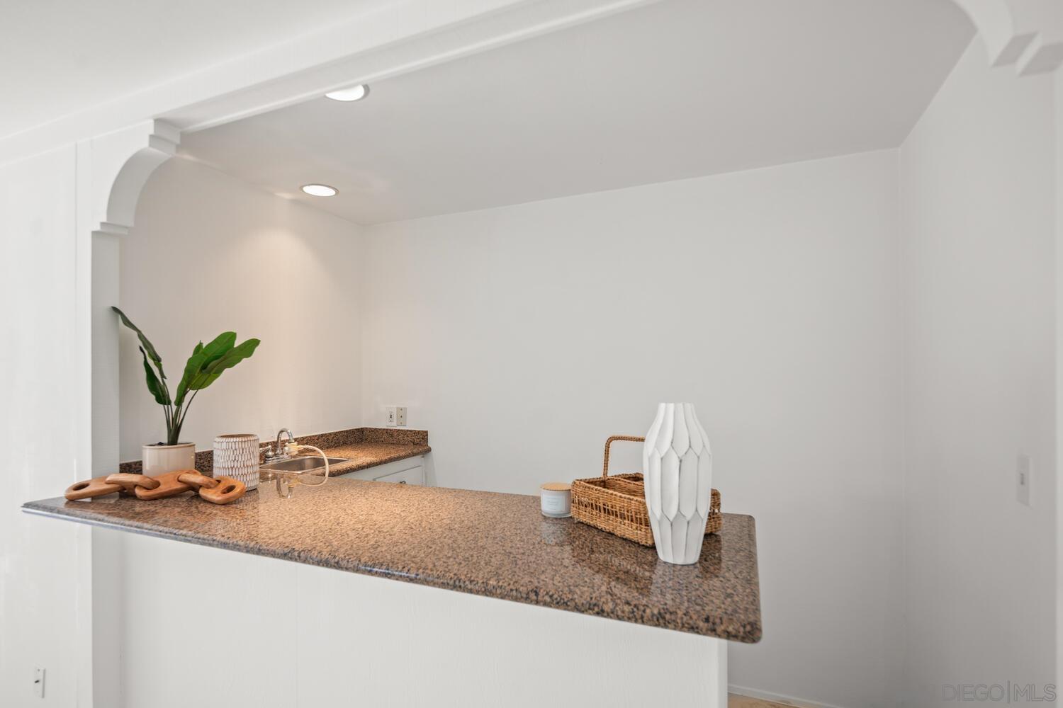 Detail Gallery Image 14 of 55 For 4135  Huerfano Ave, San Diego,  CA 92117 - 4 Beds | 2/1 Baths