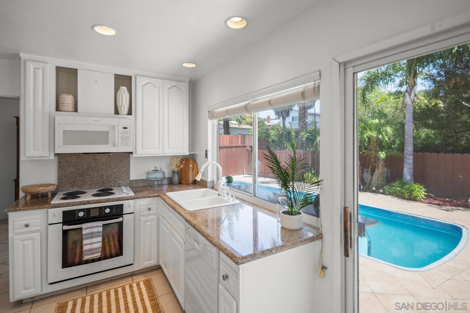 Detail Gallery Image 22 of 55 For 4135  Huerfano Ave, San Diego,  CA 92117 - 4 Beds | 2/1 Baths