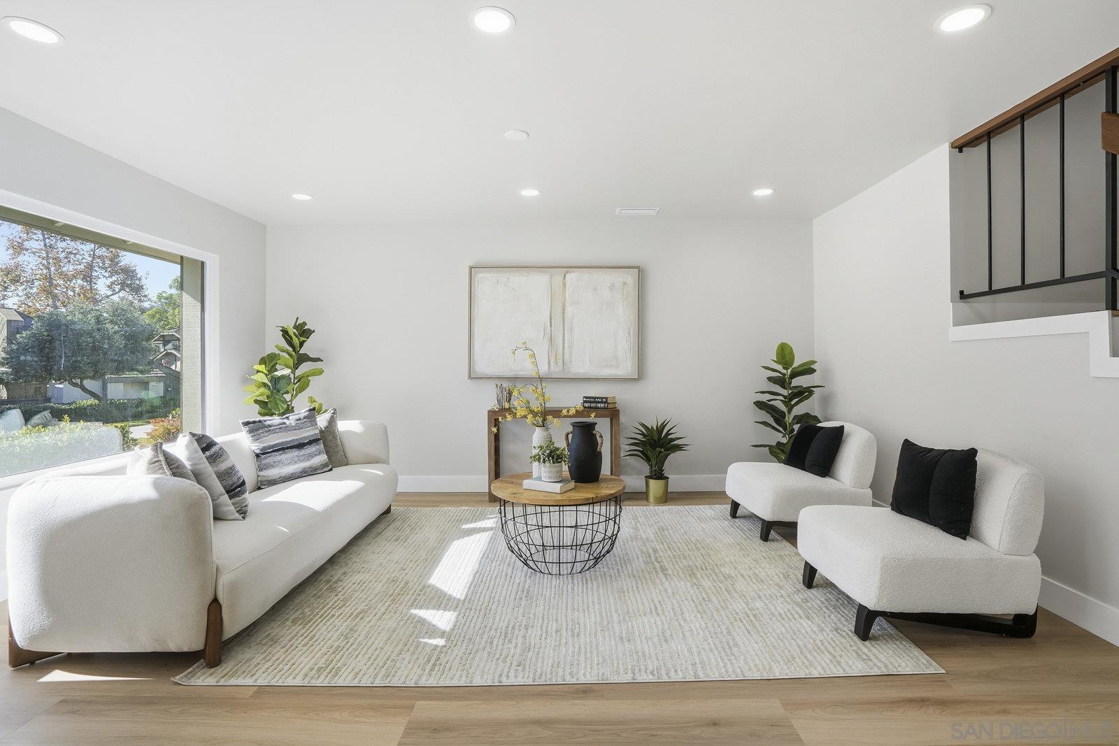 Front Image Thumbnail for SD250045528