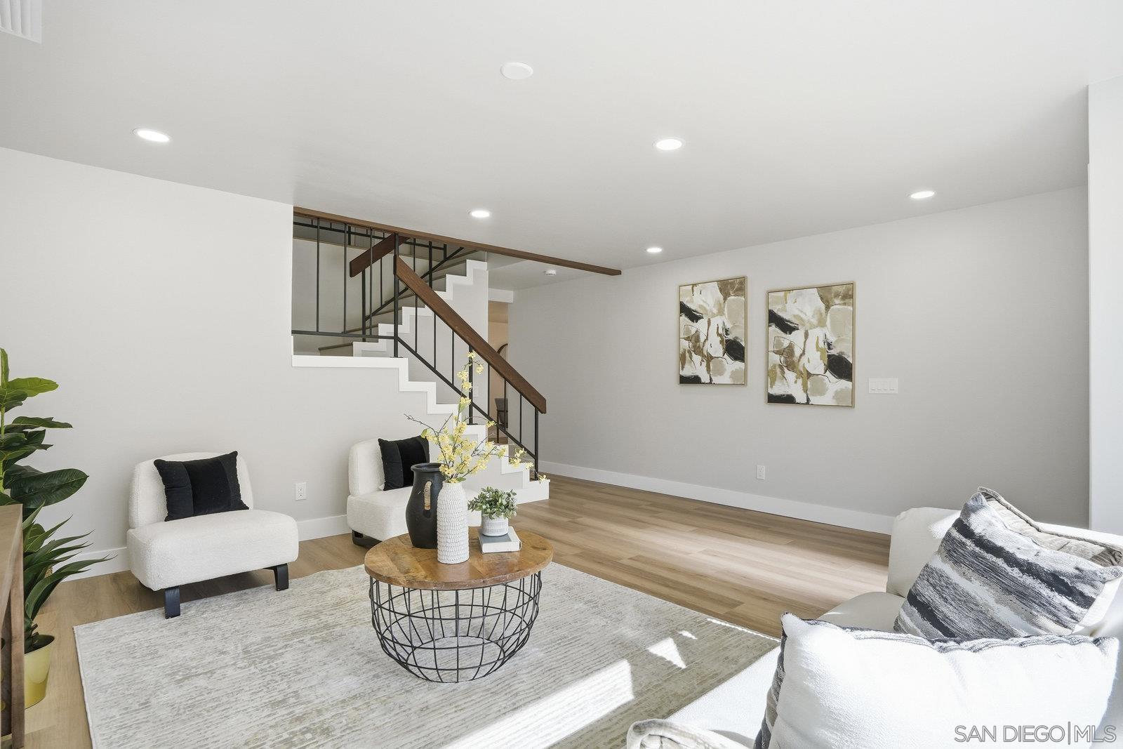 Detail Gallery Image 3 of 36 For 9859  Guisante Ter, San Diego,  CA 92124 - 4 Beds | 2/1 Baths