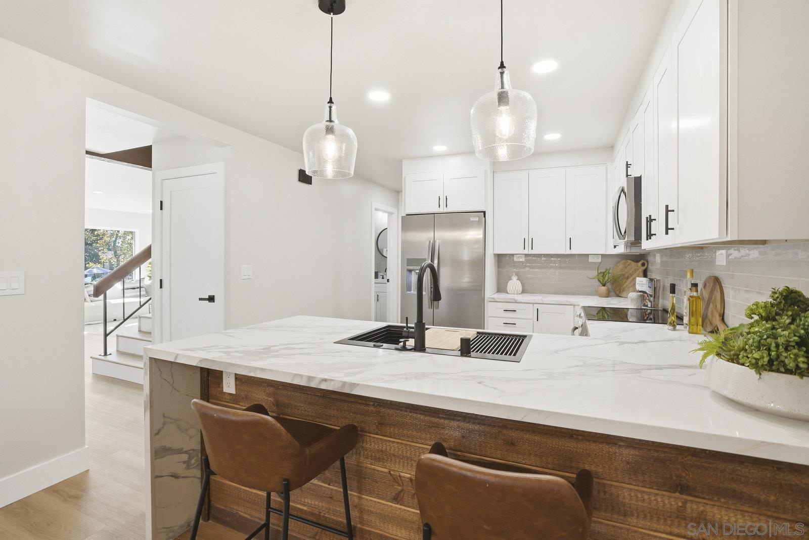 Detail Gallery Image 4 of 36 For 9859  Guisante Ter, San Diego,  CA 92124 - 4 Beds | 2/1 Baths