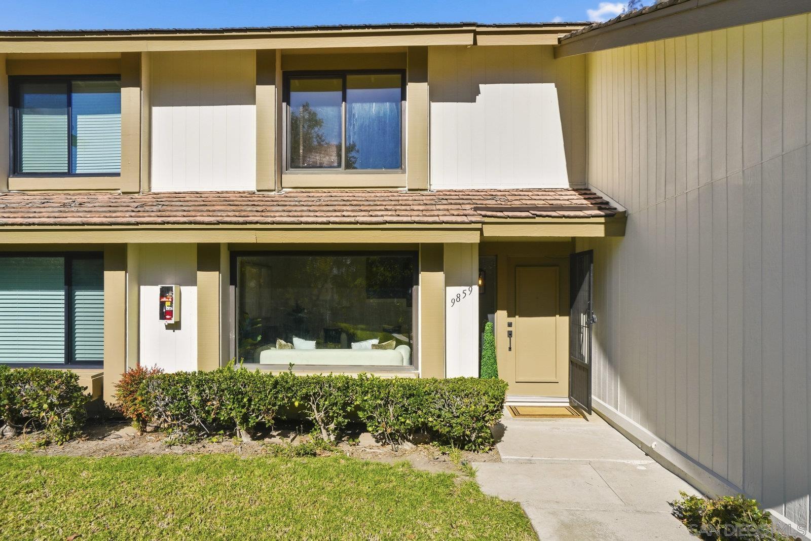 Detail Gallery Image 33 of 36 For 9859  Guisante Ter, San Diego,  CA 92124 - 4 Beds | 2/1 Baths