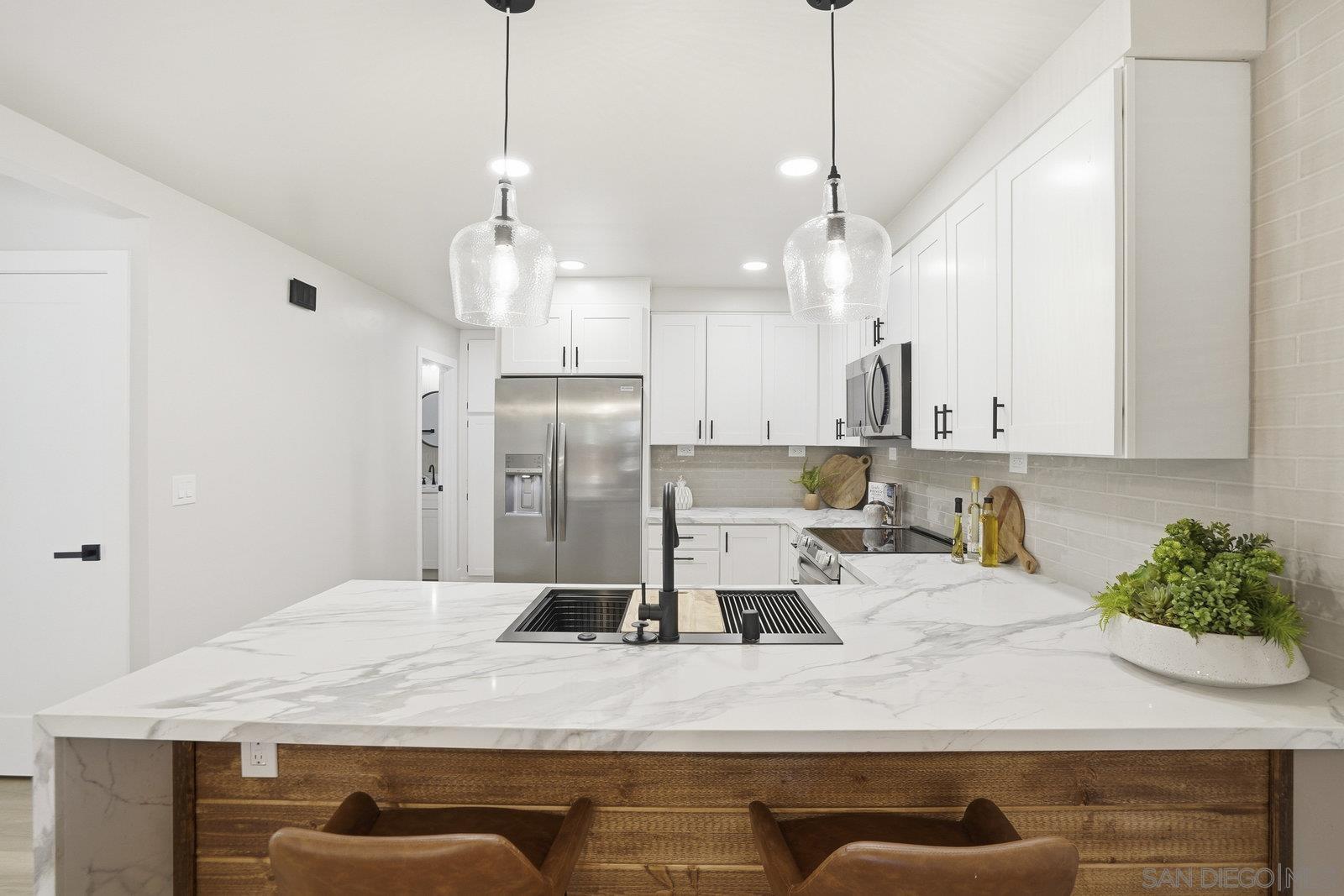 Detail Gallery Image 9 of 36 For 9859  Guisante Ter, San Diego,  CA 92124 - 4 Beds | 2/1 Baths