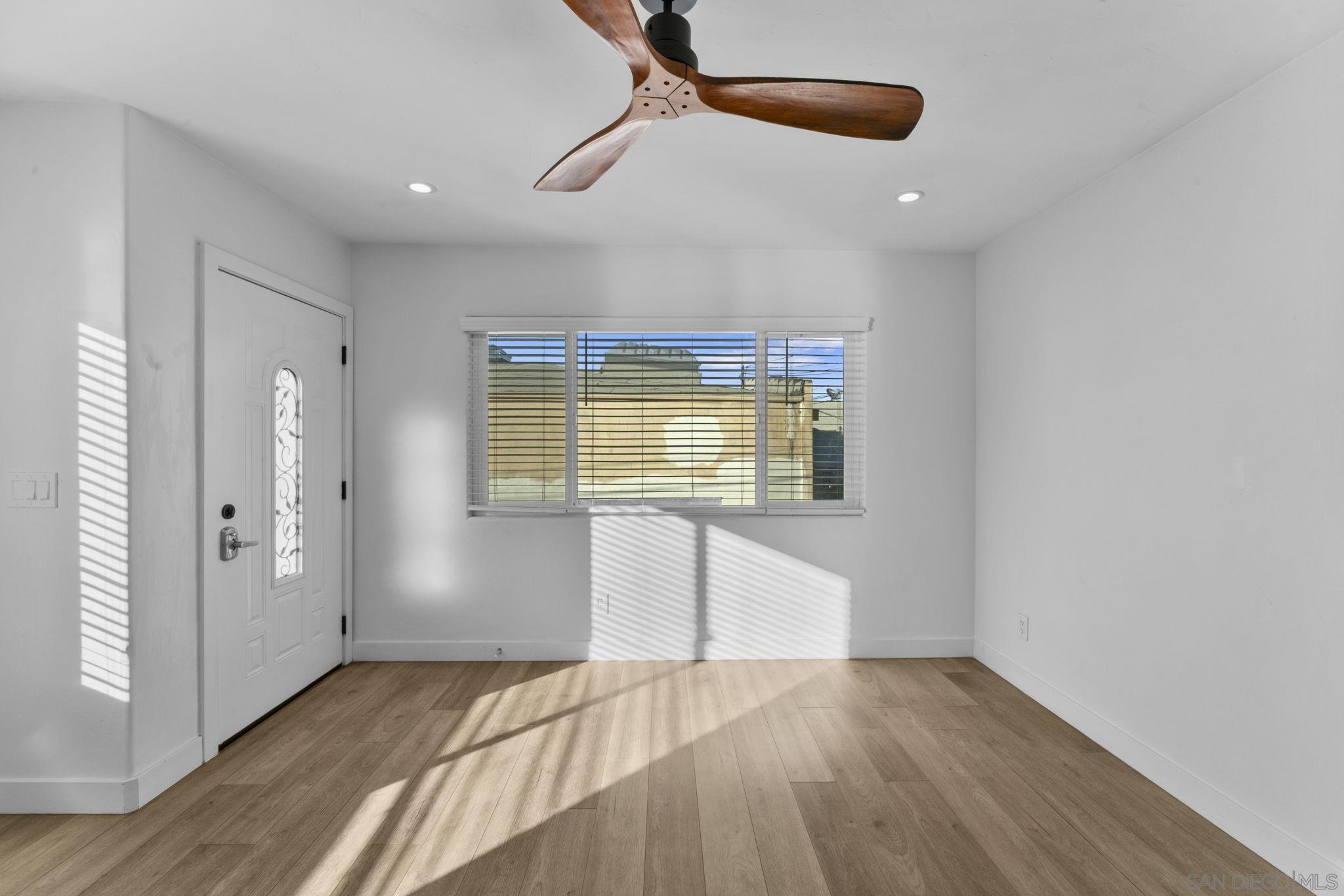 Detail Gallery Image 22 of 33 For 4673  Terrace Dr  Unit B, San Diego,  CA 92116 - 1 Beds | 1/1 Baths