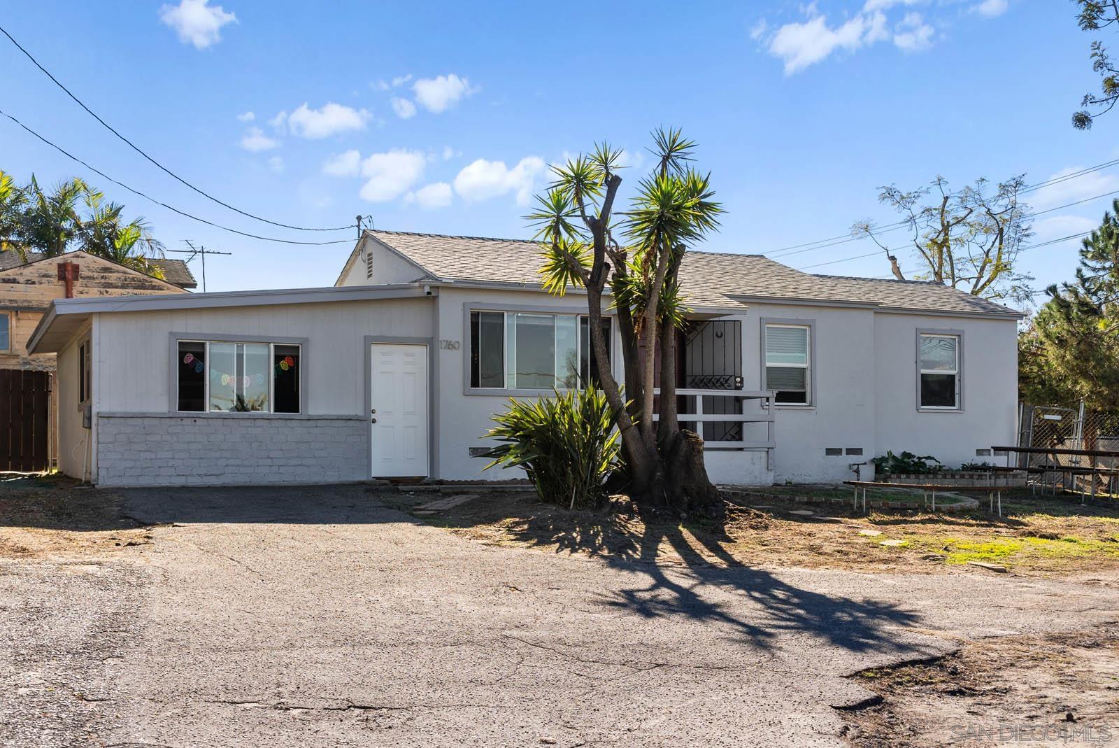 Front Image Thumbnail for SD250045530