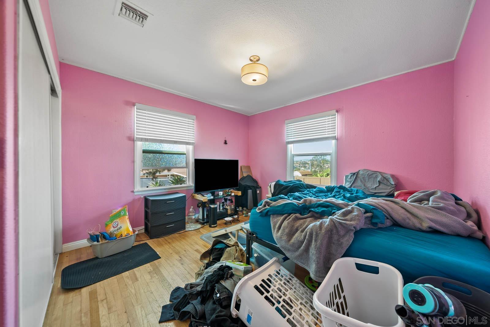 Detail Gallery Image 12 of 22 For 1760  Olive Ave, Vista,  CA 92083 - 2 Beds | 1 Baths