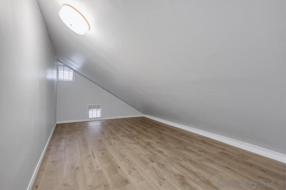 Detail Gallery Image 37 of 50 For 11385  Paseo Albacete, San Diego,  CA 92129 - 5 Beds | 2 Baths