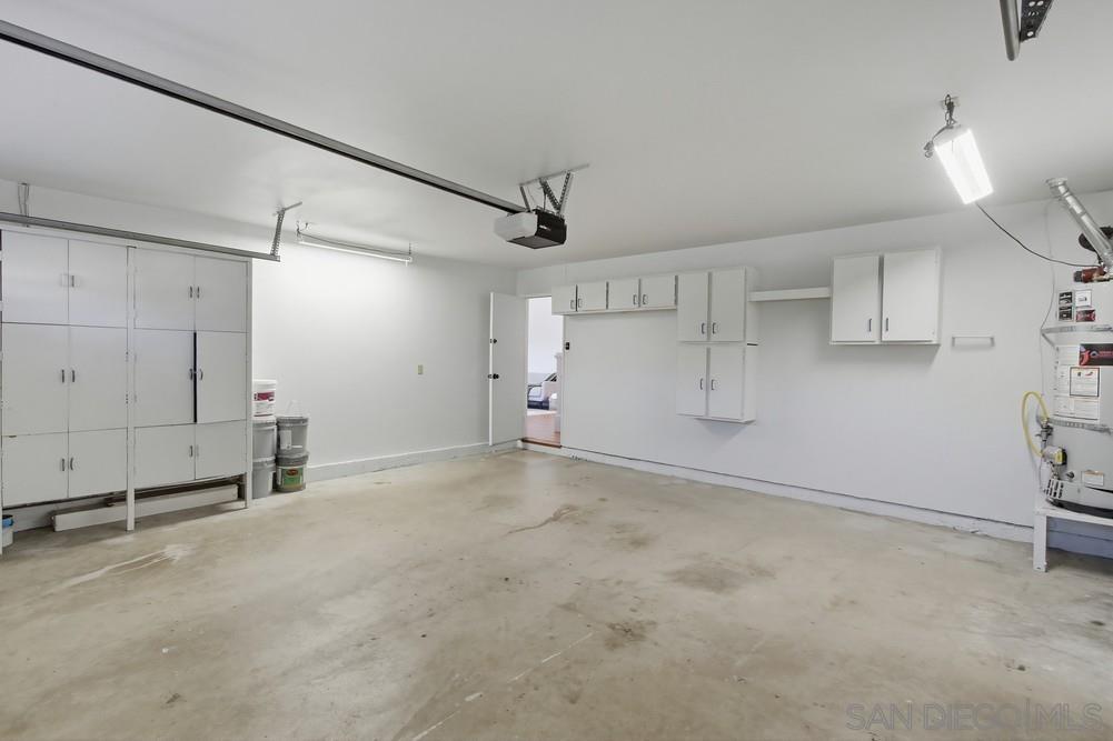 Detail Gallery Image 38 of 50 For 11385  Paseo Albacete, San Diego,  CA 92129 - 5 Beds | 2 Baths