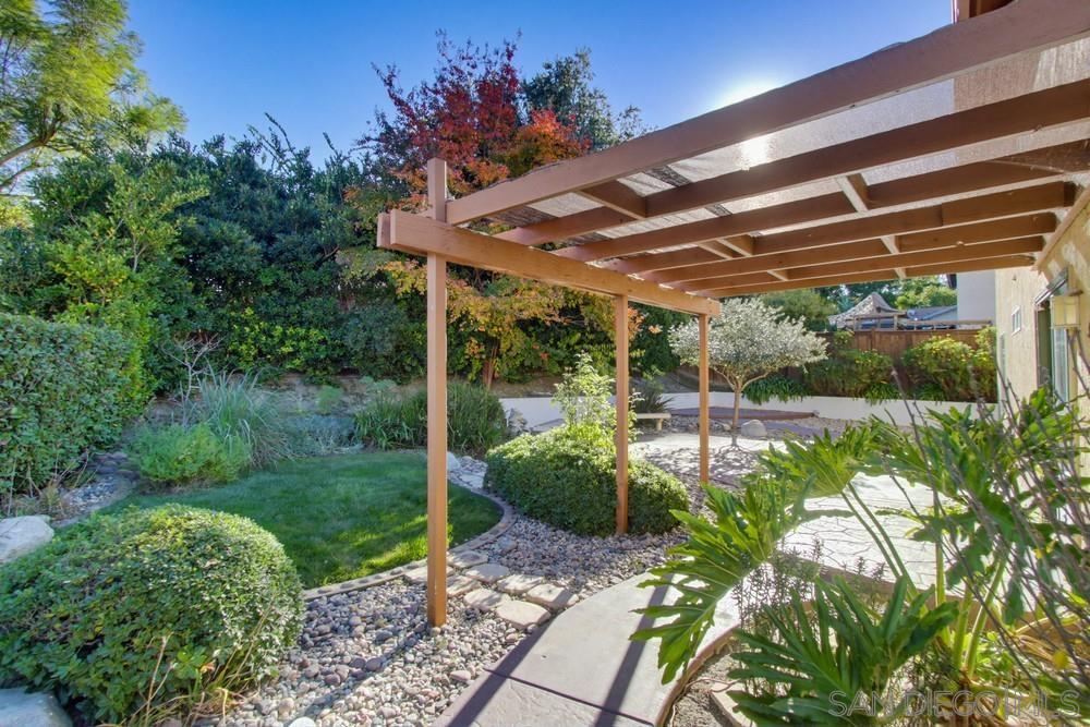 Detail Gallery Image 39 of 50 For 11385  Paseo Albacete, San Diego,  CA 92129 - 5 Beds | 2 Baths