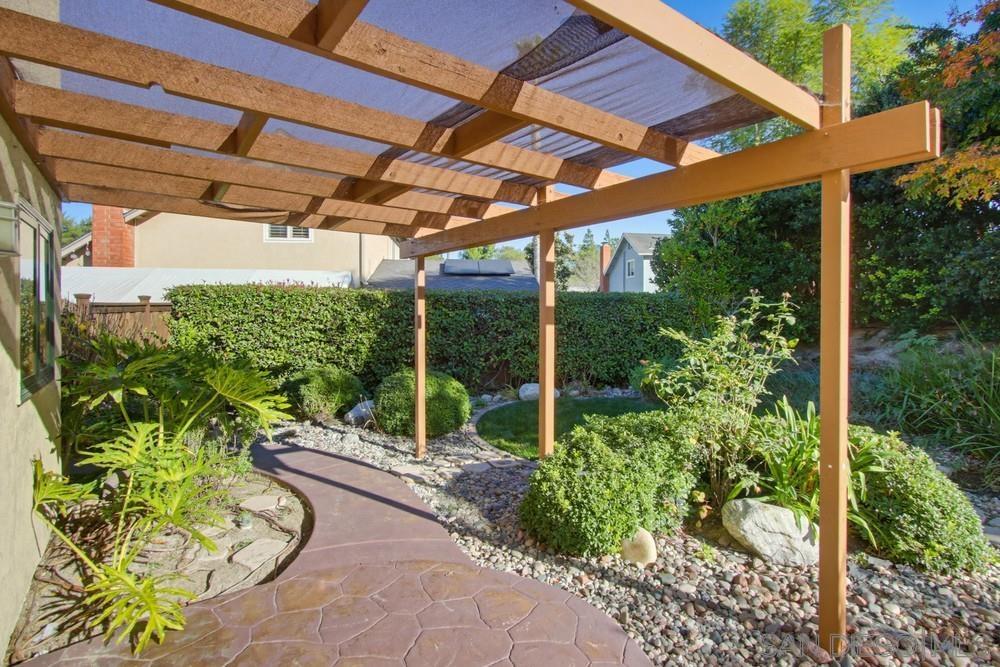 Detail Gallery Image 41 of 50 For 11385  Paseo Albacete, San Diego,  CA 92129 - 5 Beds | 2 Baths