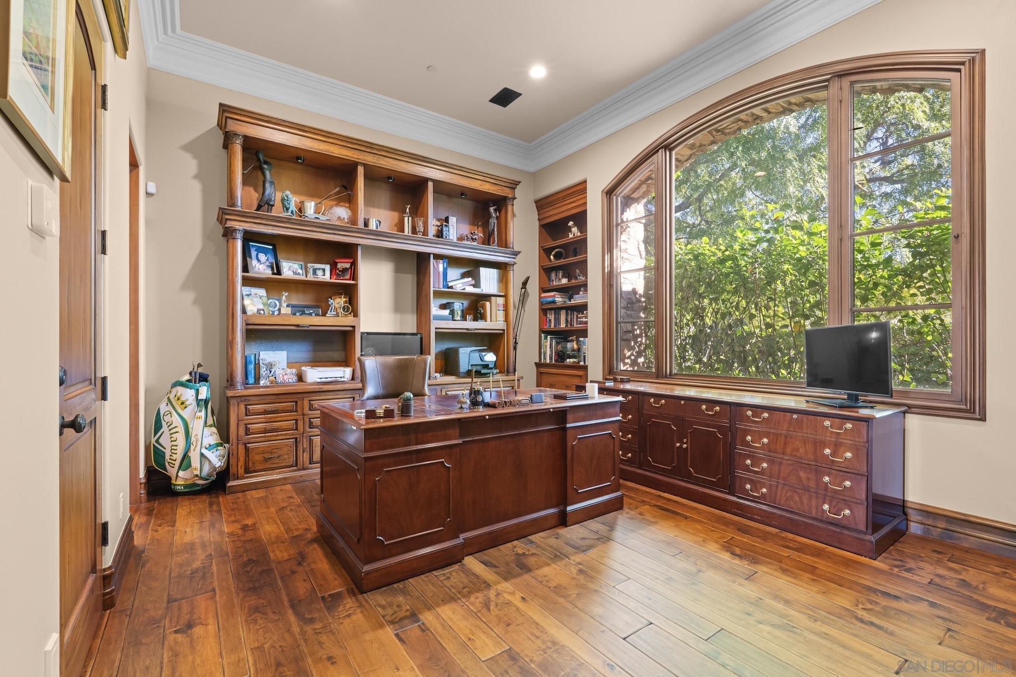 Detail Gallery Image 15 of 34 For 18486  via Candela, Rancho Santa Fe,  CA 92091 - 5 Beds | 5/2 Baths