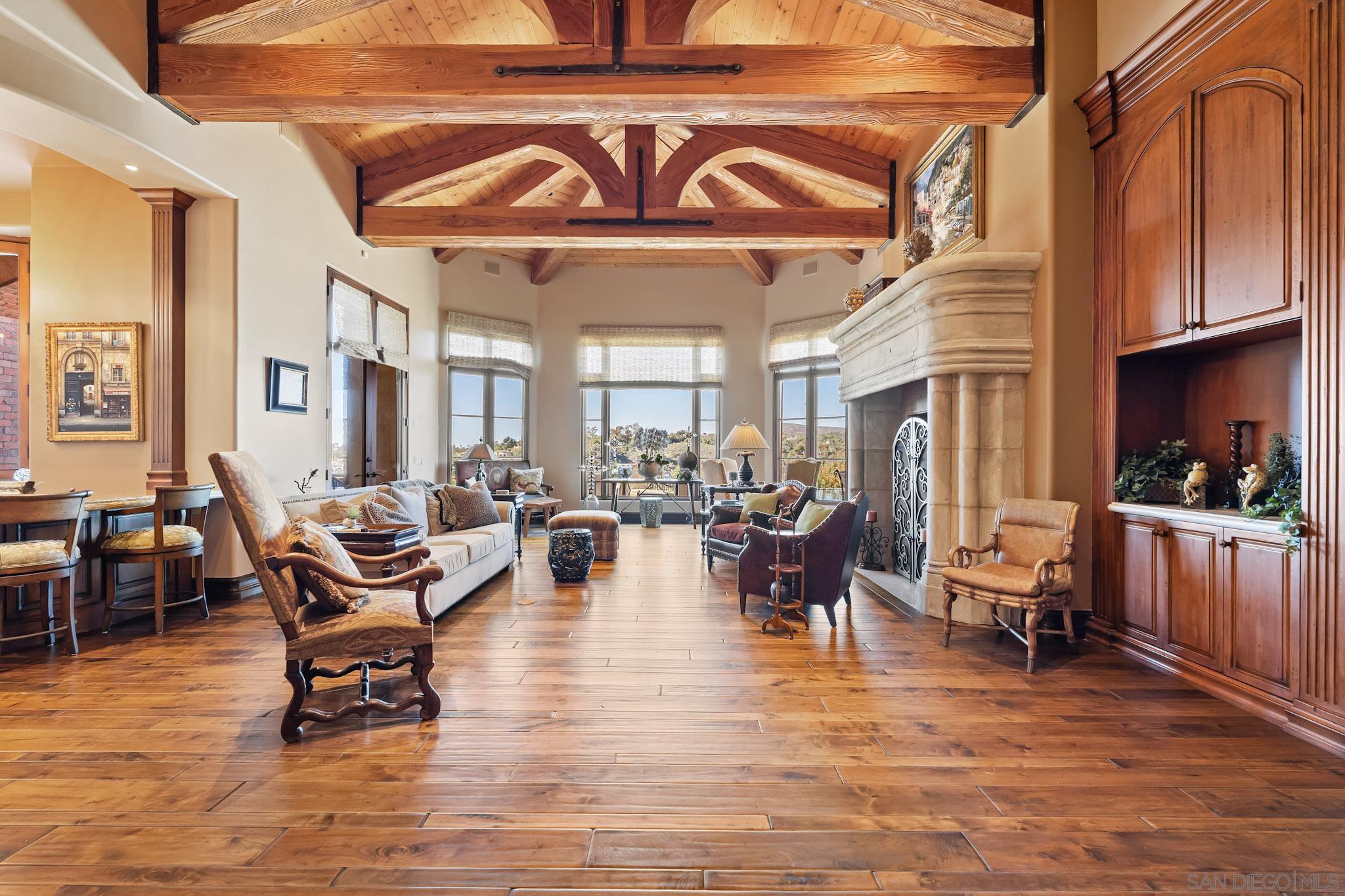 Detail Gallery Image 9 of 34 For 18486  via Candela, Rancho Santa Fe,  CA 92091 - 5 Beds | 5/2 Baths