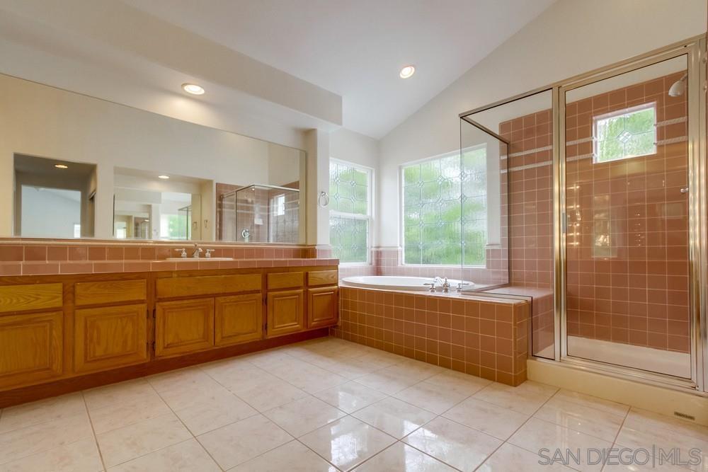 Detail Gallery Image 18 of 27 For 2726 W Canyon, San Diego,  CA 92123 - 4 Beds | 3 Baths