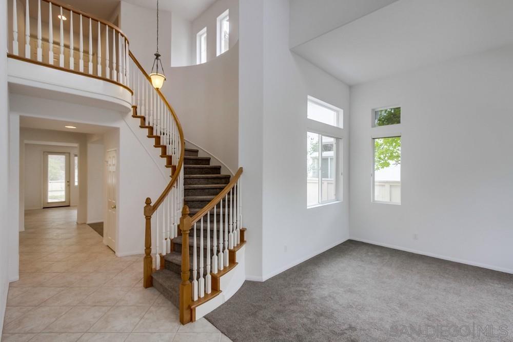 Detail Gallery Image 3 of 27 For 2726 W Canyon, San Diego,  CA 92123 - 4 Beds | 3 Baths