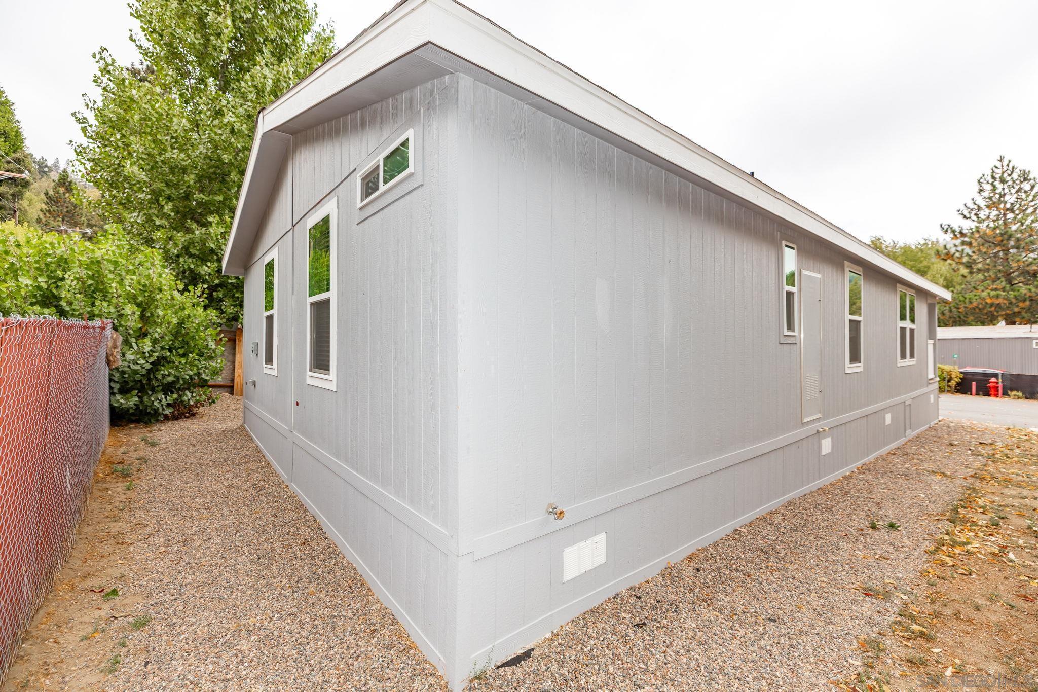 Detail Gallery Image 23 of 25 For 22899  Byron Road  #11,  Crestline,  CA 92325 - 2 Beds | 2 Baths