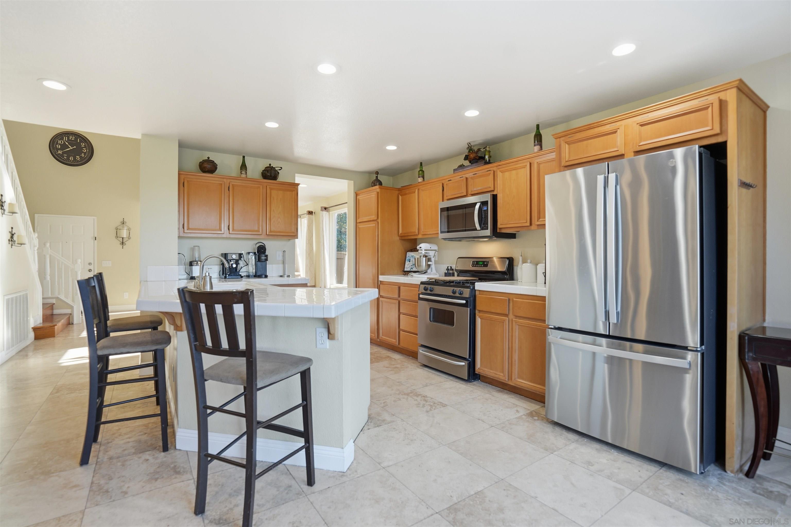 Detail Gallery Image 15 of 48 For 1332  Carneros Valley St, Chula Vista,  CA 91913 - 5 Beds | 2/1 Baths