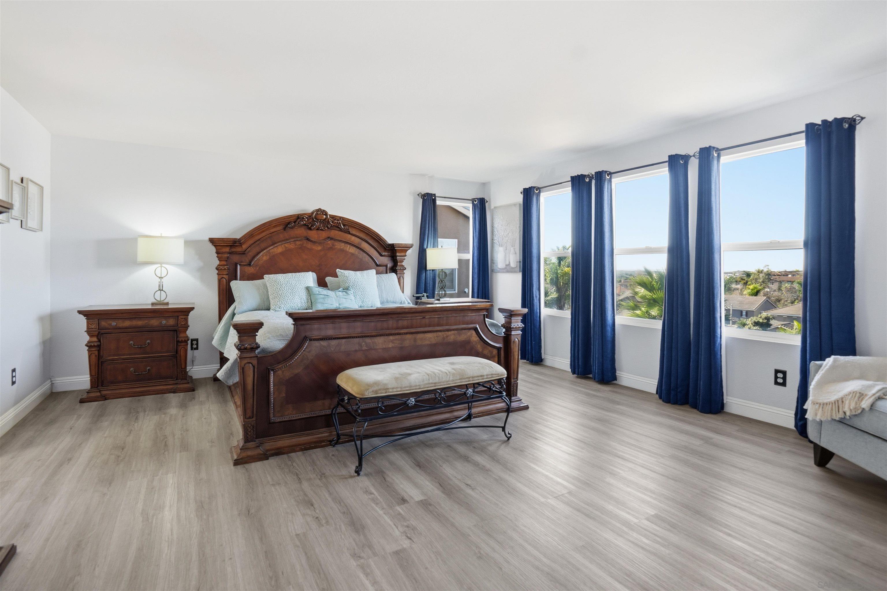 Detail Gallery Image 24 of 48 For 1332  Carneros Valley St, Chula Vista,  CA 91913 - 5 Beds | 2/1 Baths