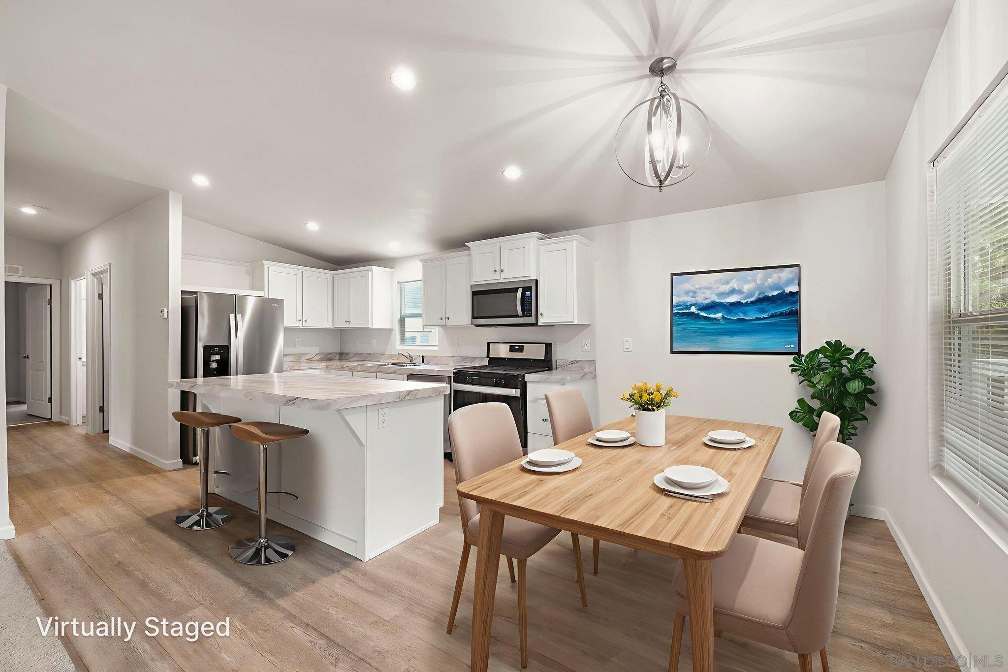 Detail Gallery Image 3 of 28 For 22899  Byron Rd  Spc 92,  Crestline,  CA 92325 - 3 Beds | 2 Baths