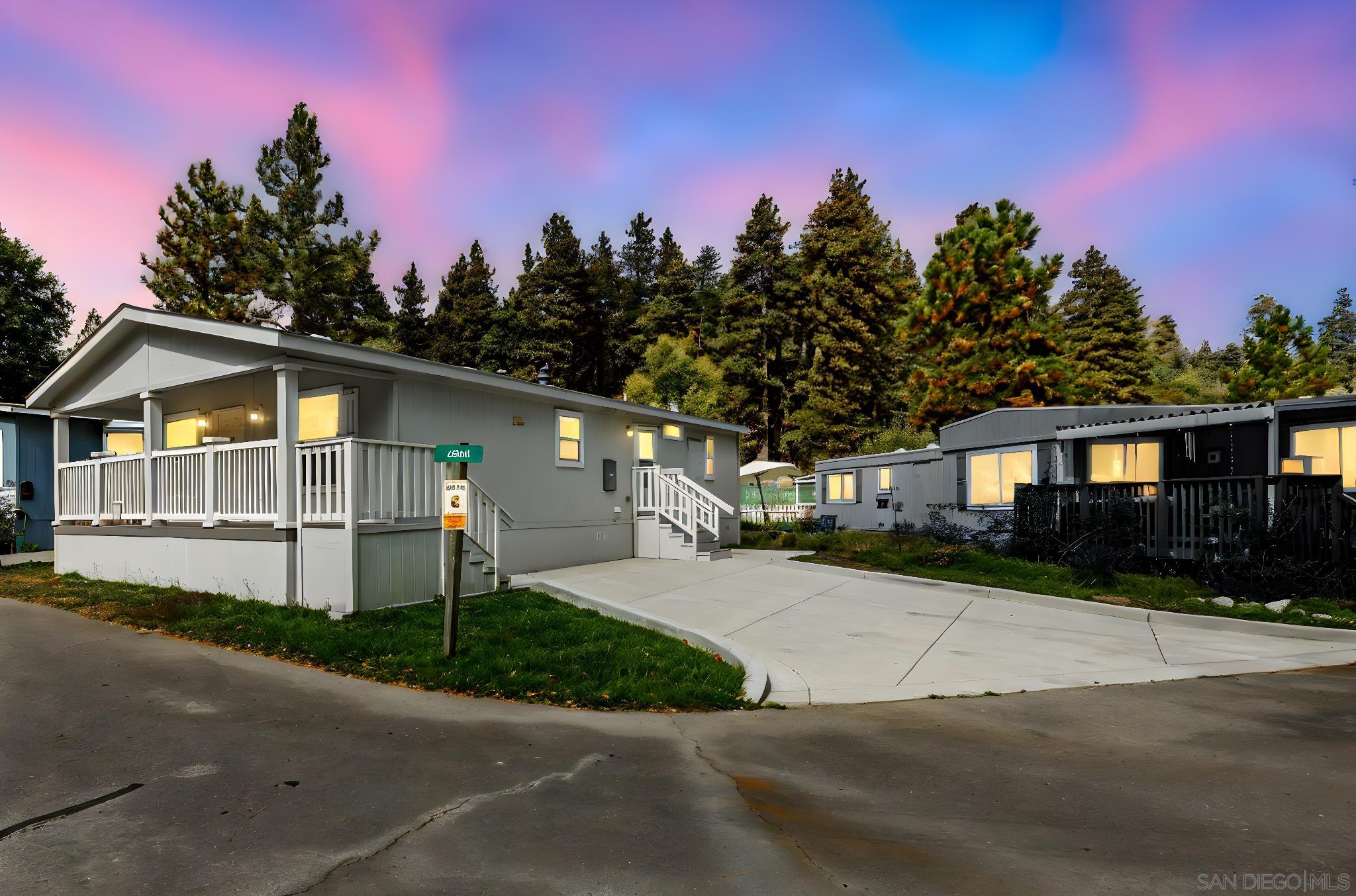 Detail Gallery Image 23 of 28 For 22899  Byron Rd  Spc 92,  Crestline,  CA 92325 - 3 Beds | 2 Baths