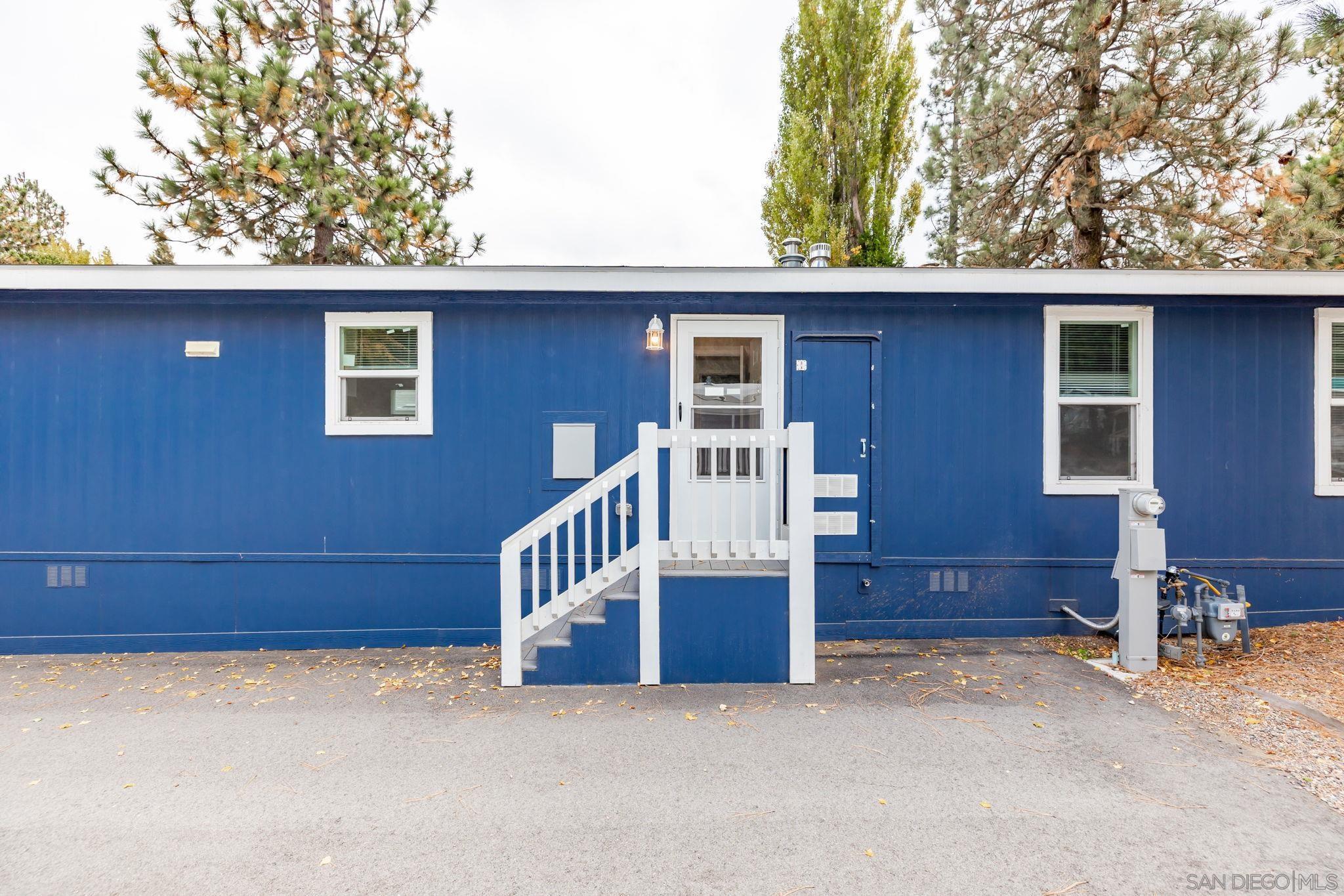 Detail Gallery Image 22 of 27 For 22899  Byron Rd  Spc 78,  Crestline,  CA 92325 - 3 Beds | 2 Baths