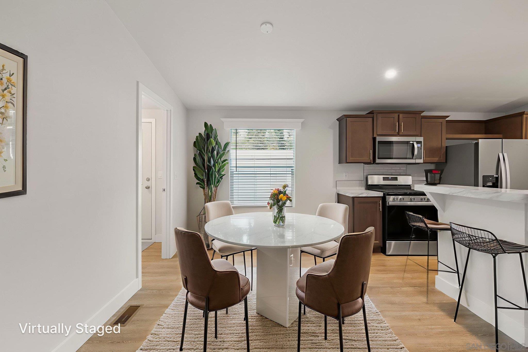 Detail Gallery Image 2 of 27 For 22899  Byron Rd  Spc 108,  Crestline,  CA 92325 - 4 Beds | 2 Baths