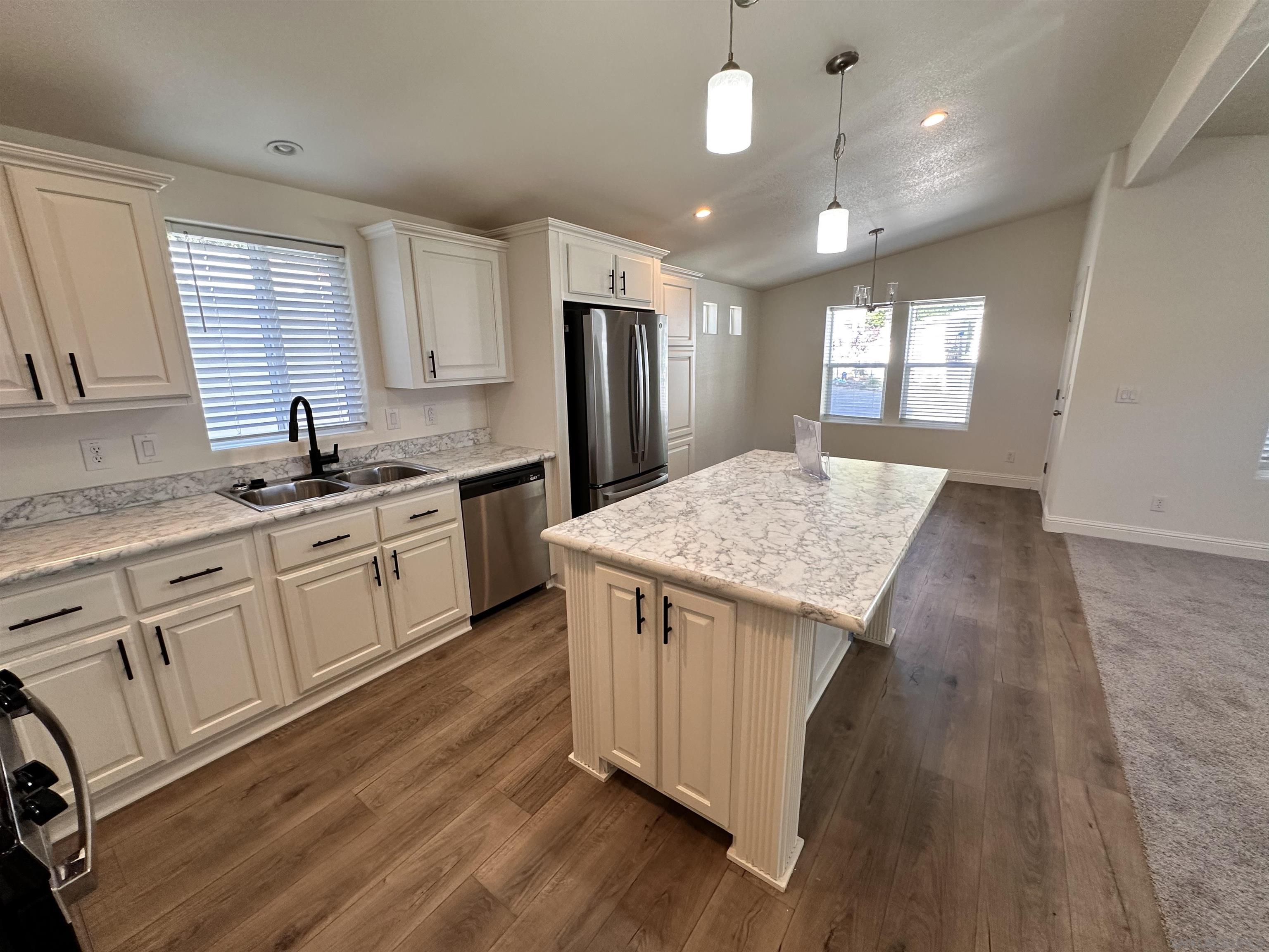 Detail Gallery Image 2 of 5 For 22899  Byron Road  #80,  Crestline,  CA 92325 - 2 Beds | 2 Baths