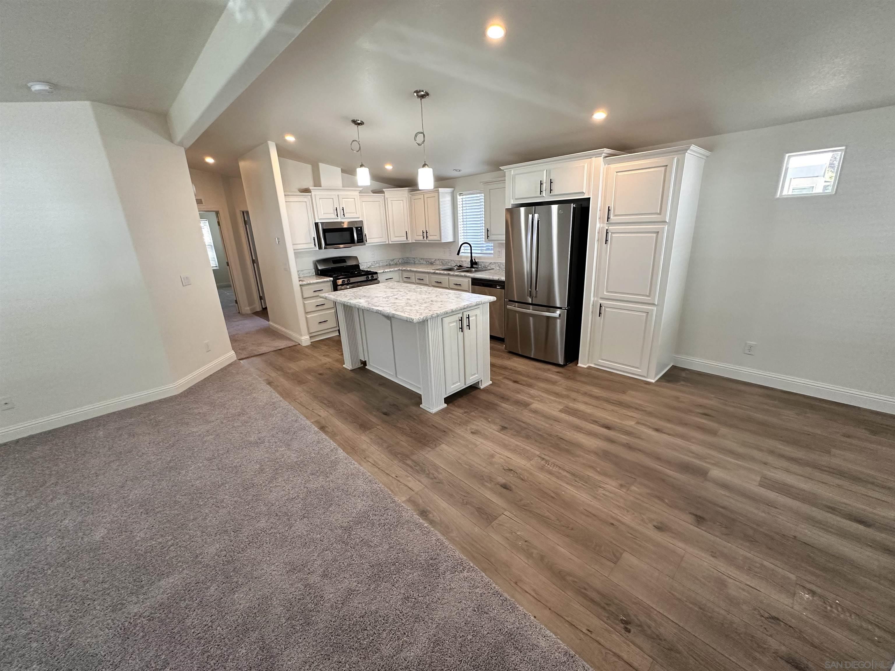 Detail Gallery Image 3 of 5 For 22899  Byron Road  #80,  Crestline,  CA 92325 - 2 Beds | 2 Baths