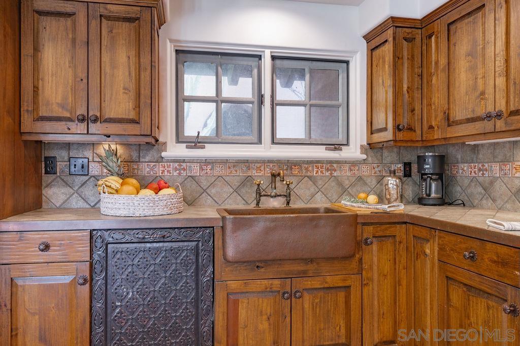 Detail Gallery Image 10 of 47 For 17116  Paseo Hermosa, Rancho Santa Fe,  CA 92067 - 2 Beds | 2 Baths